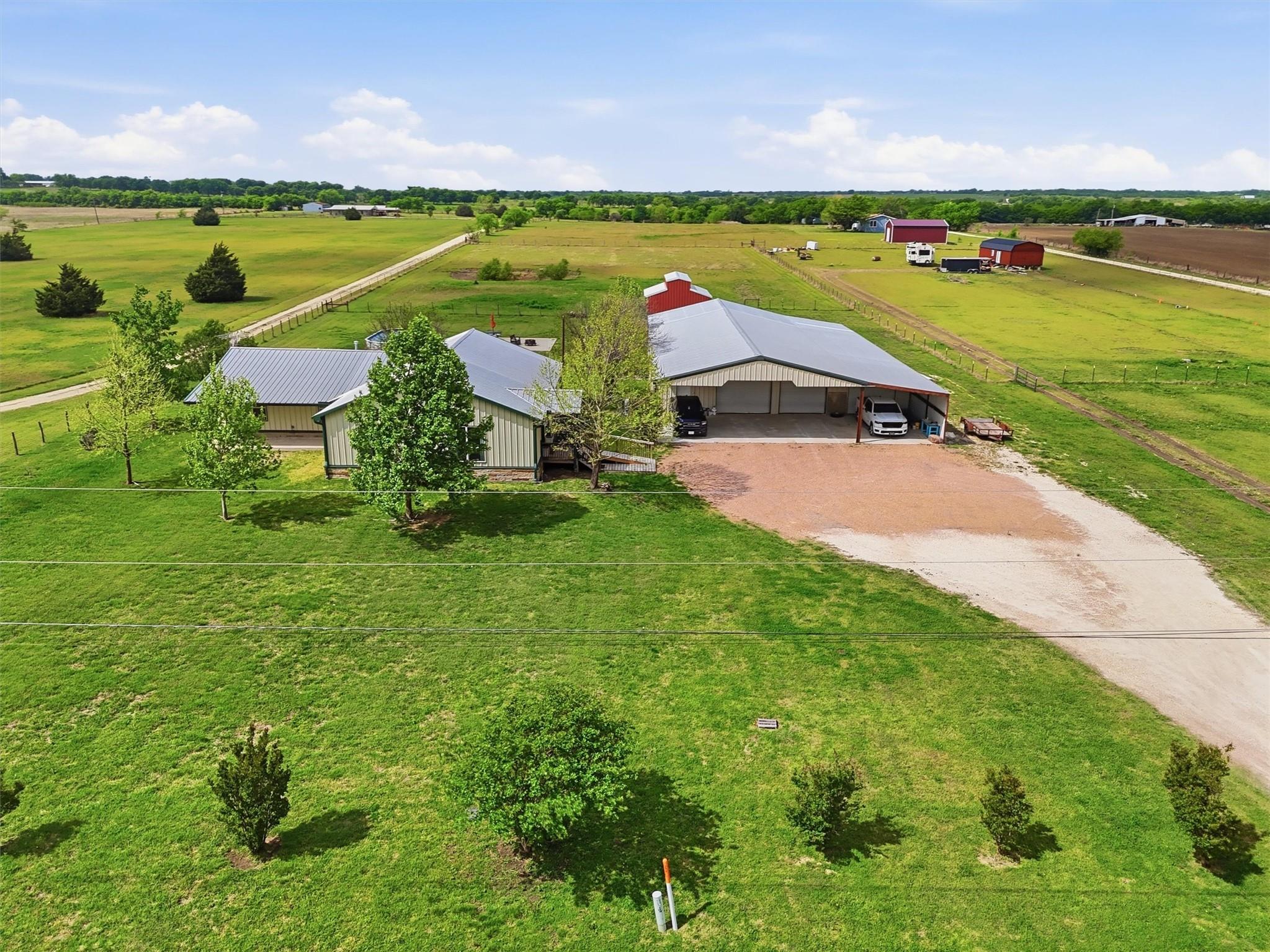 main property photo 32