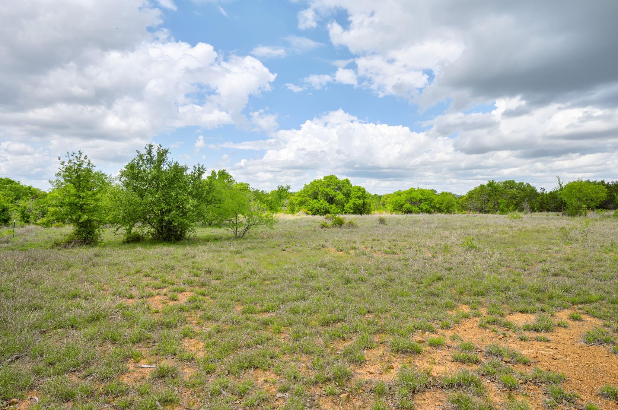 main property photo 11