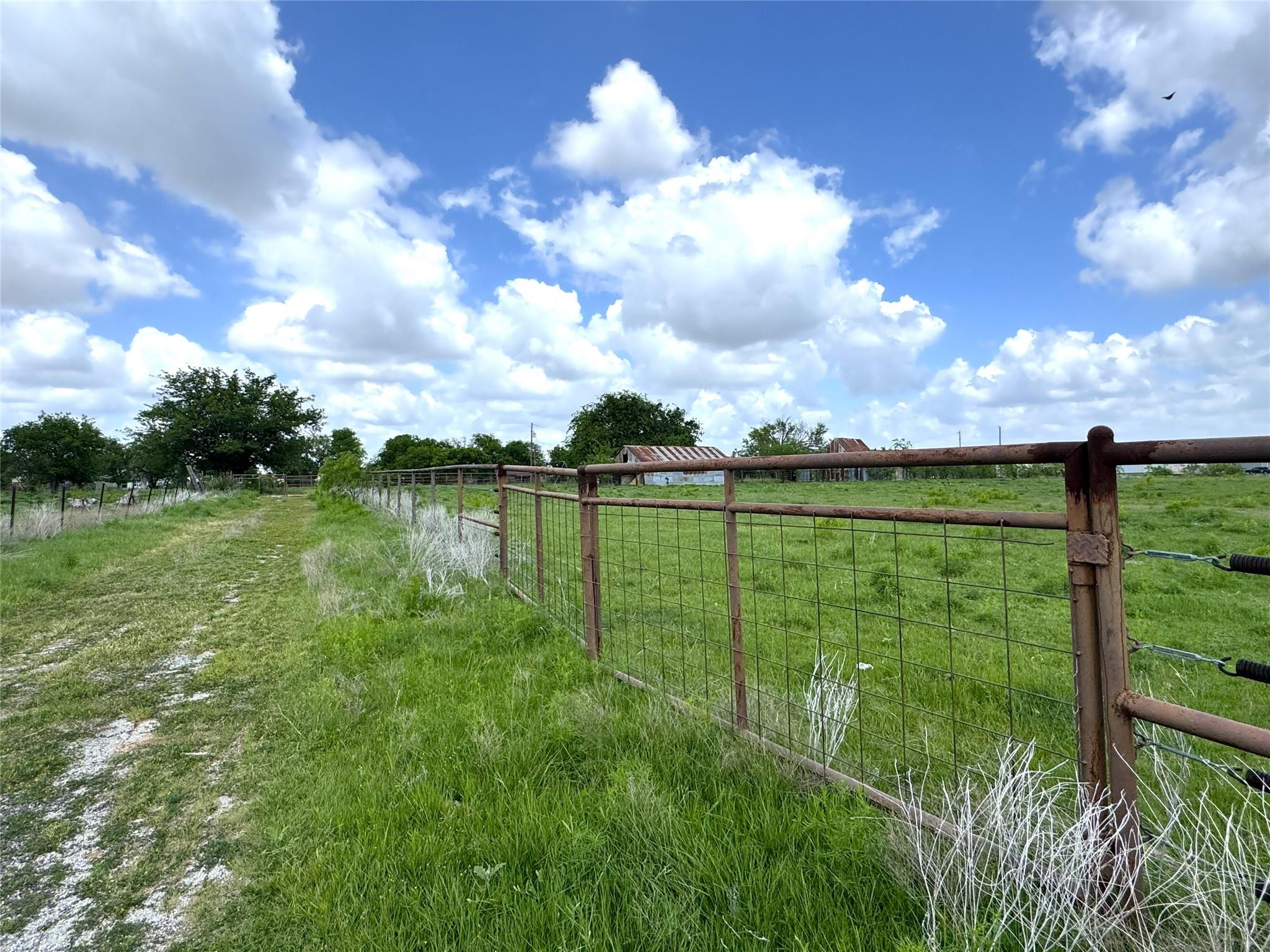 main property photo 17