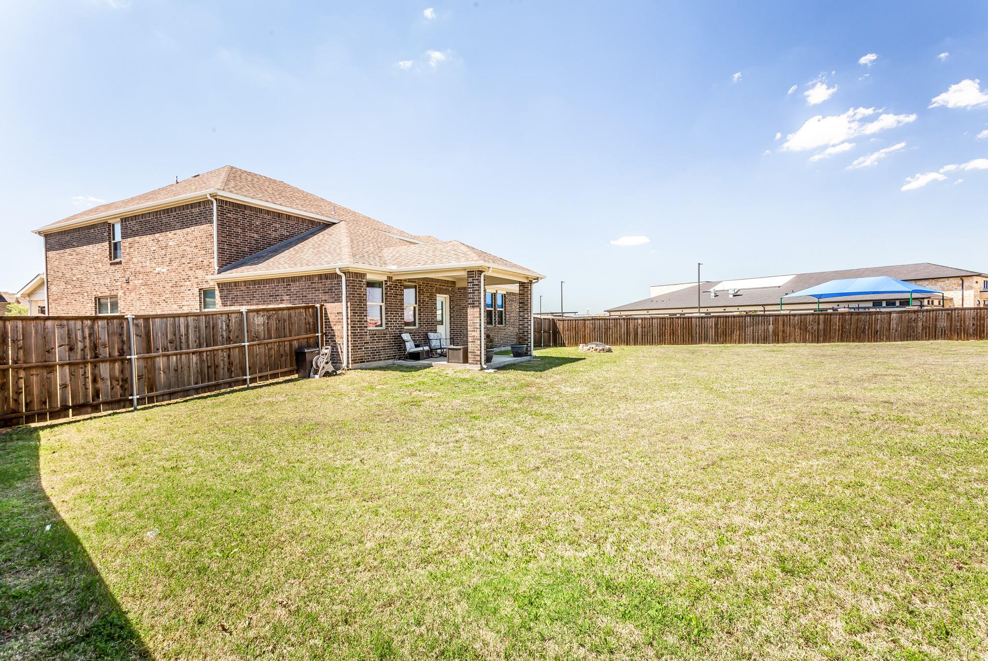 main property photo 37