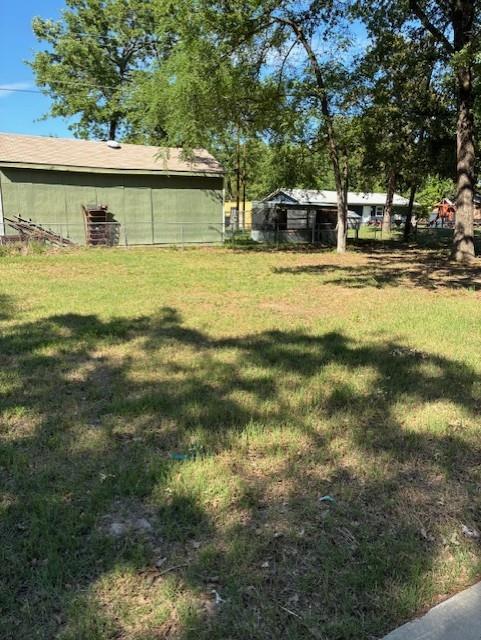 main property photo 35