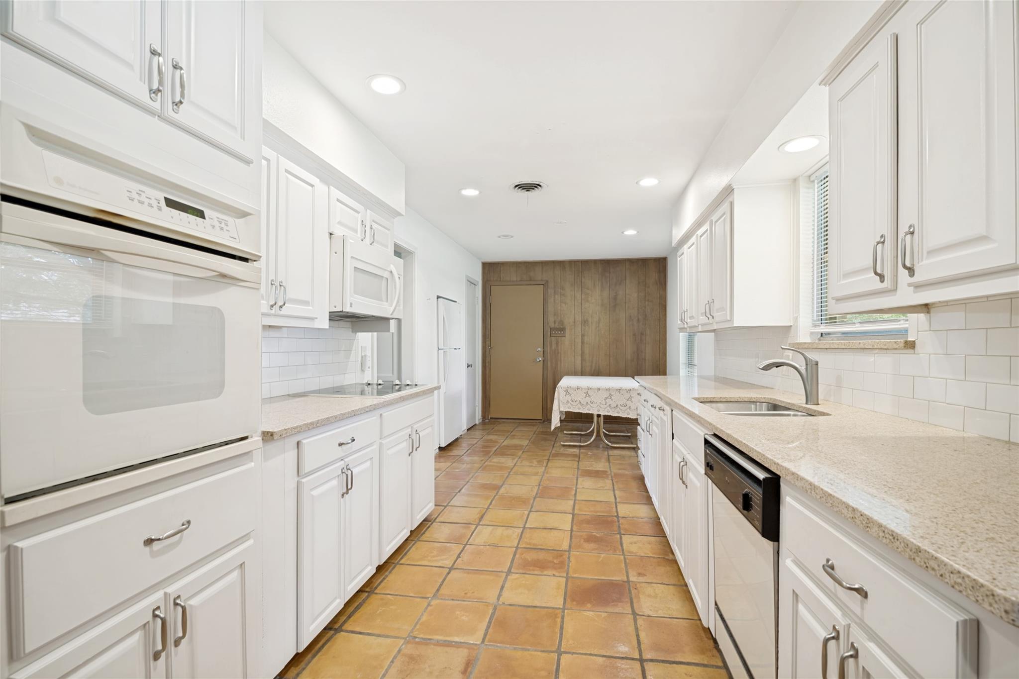 property viewer photo 4