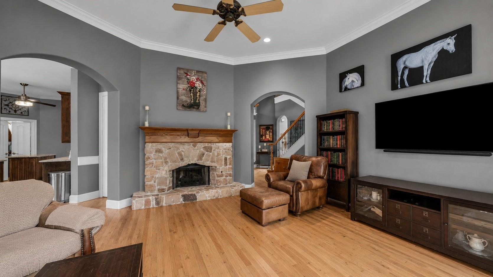 main property photo 6