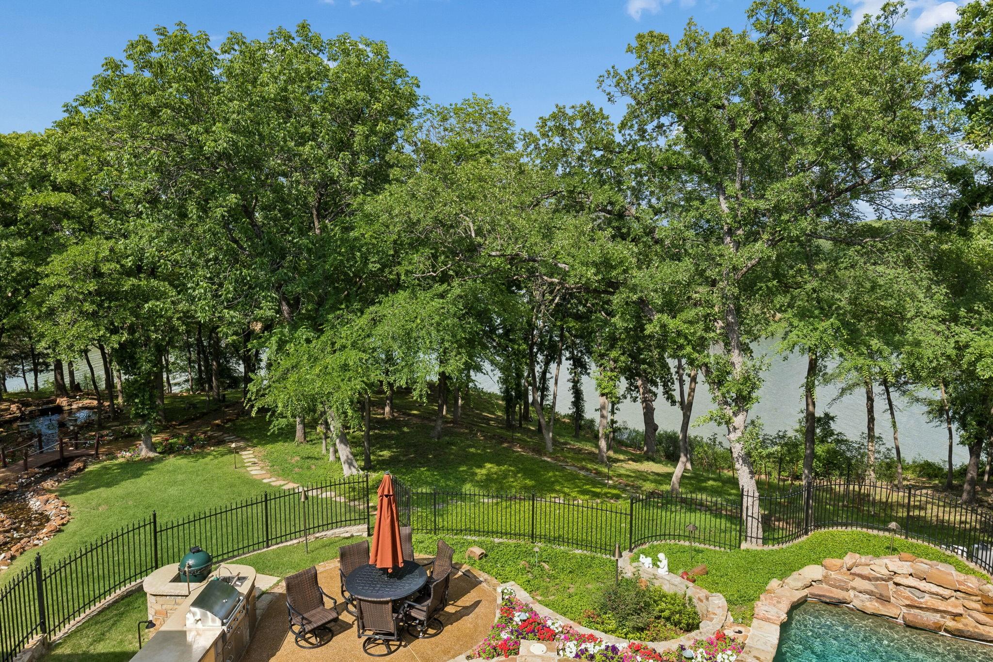 main property photo 21