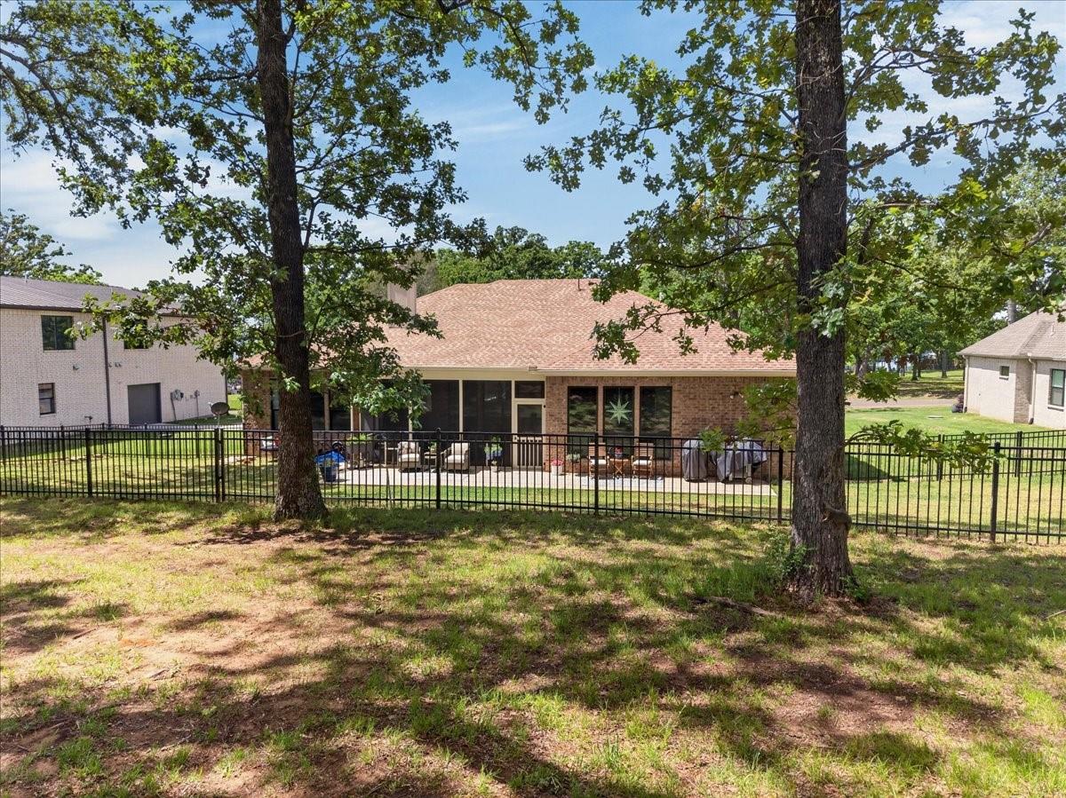 main property photo 26