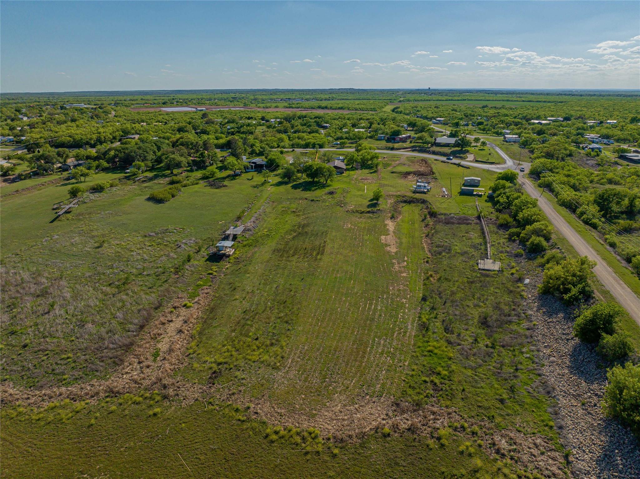 main property photo 16