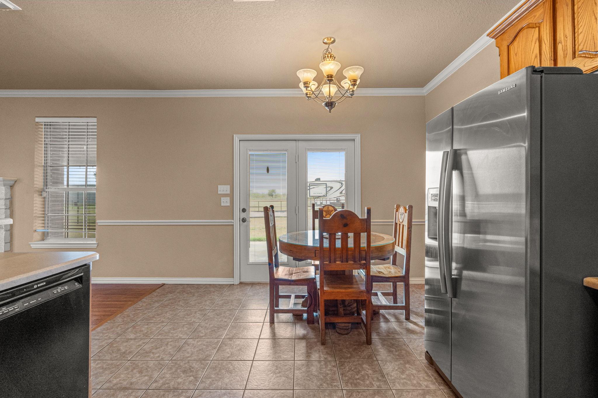 main property photo 9