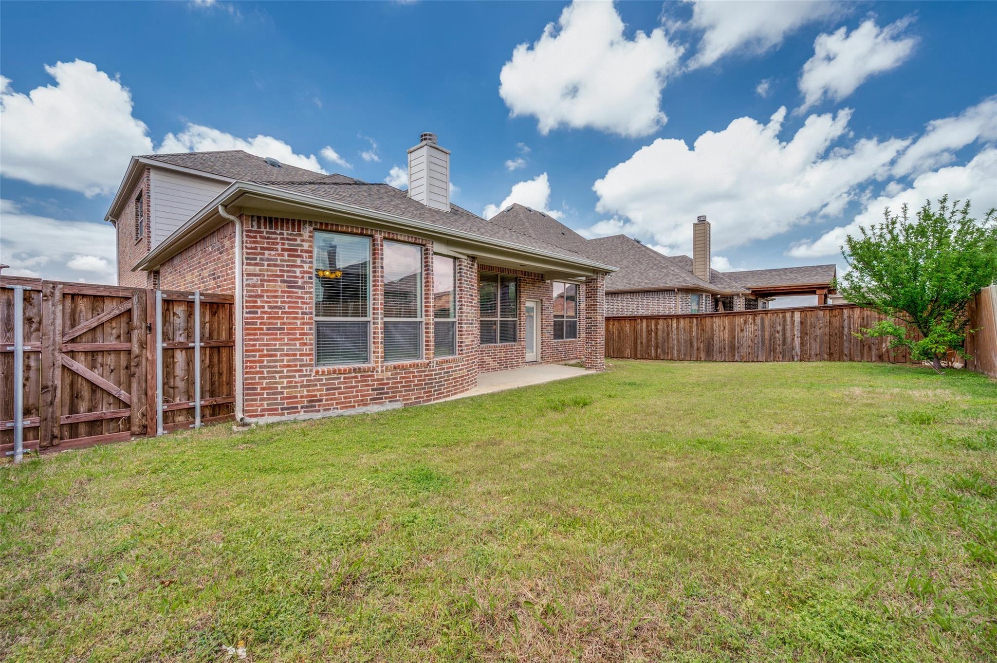 main property photo 19