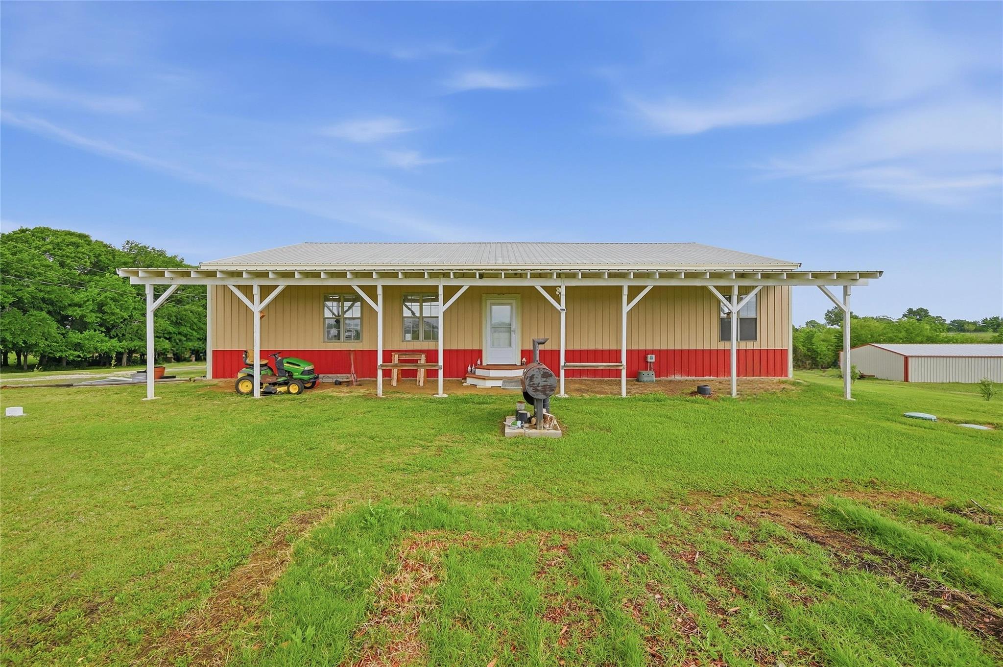 main property photo 26