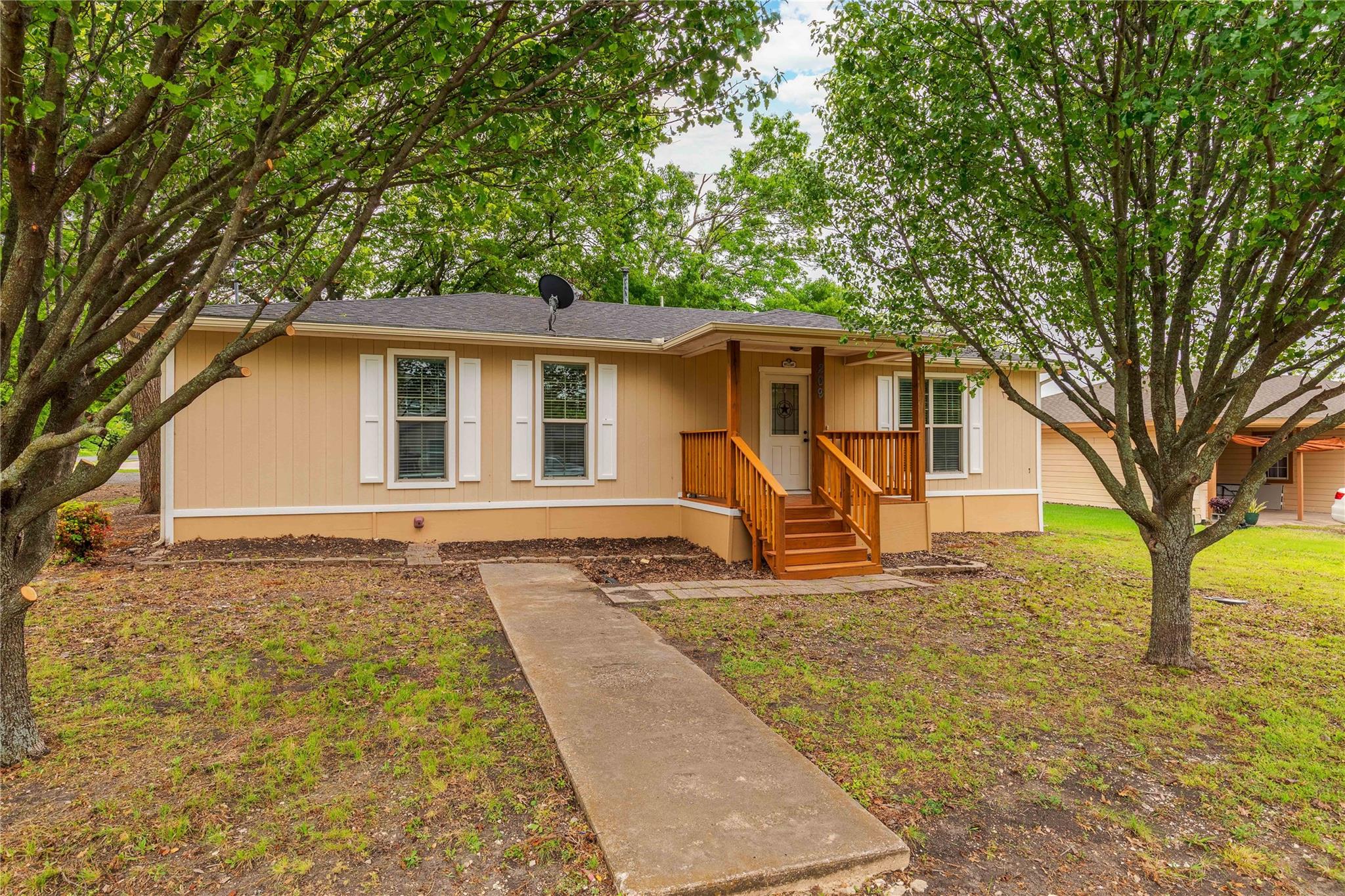 main property photo 21