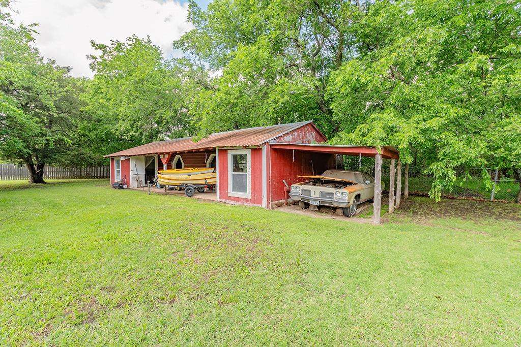 main property photo 23
