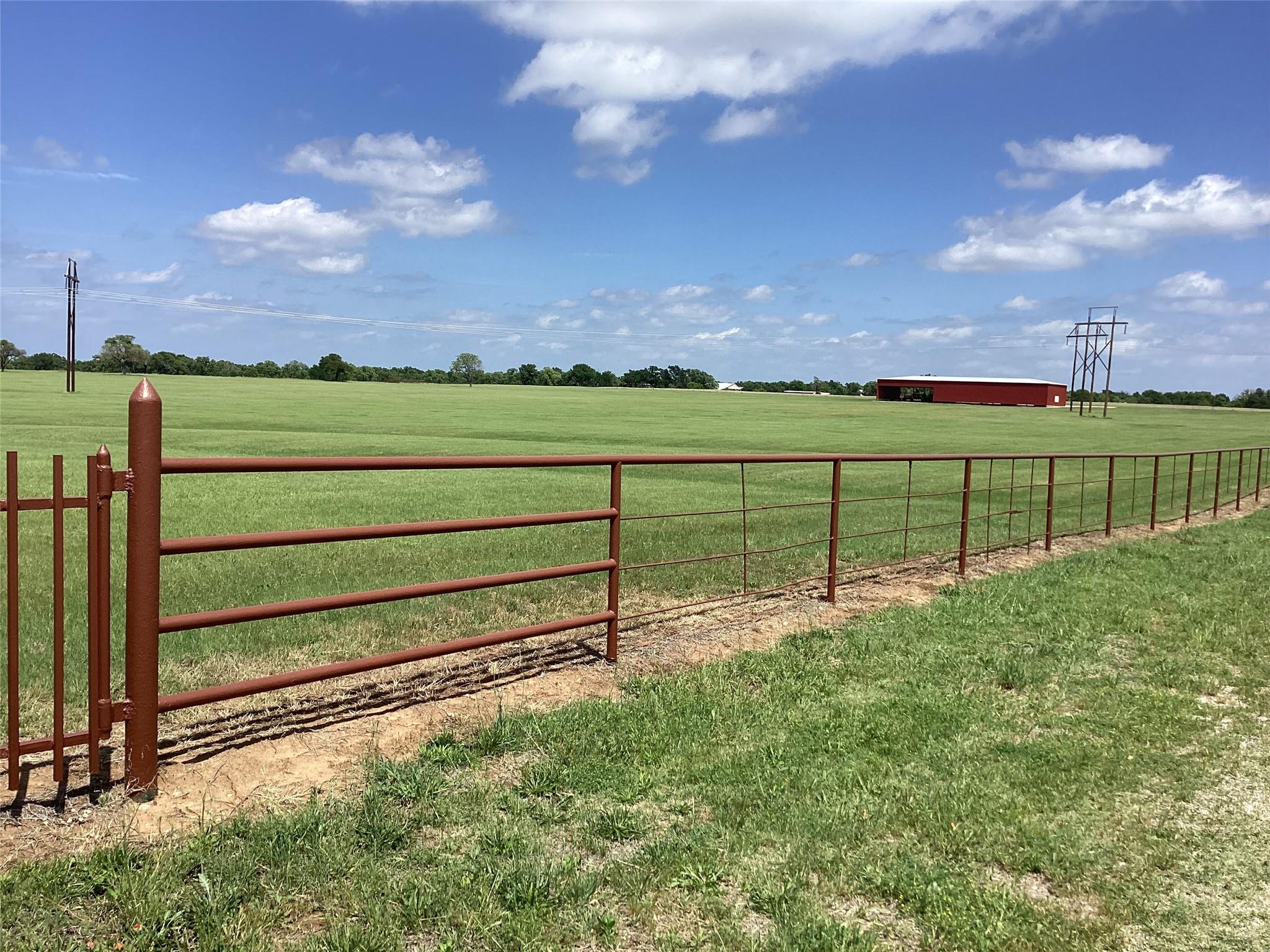 main property photo 8