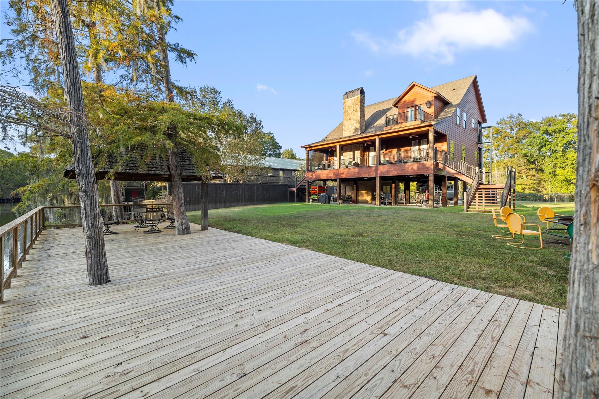 main property photo 27