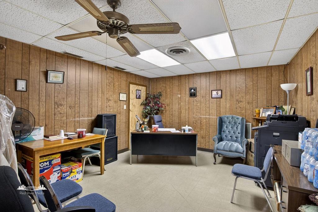 main property photo 13