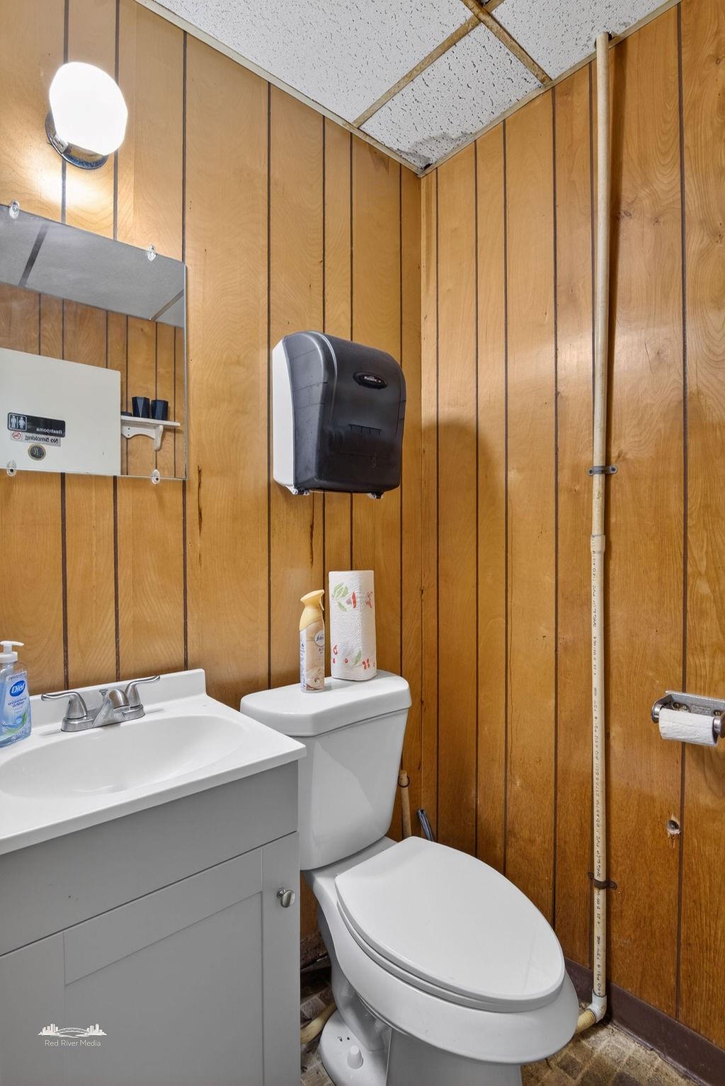 main property photo 29