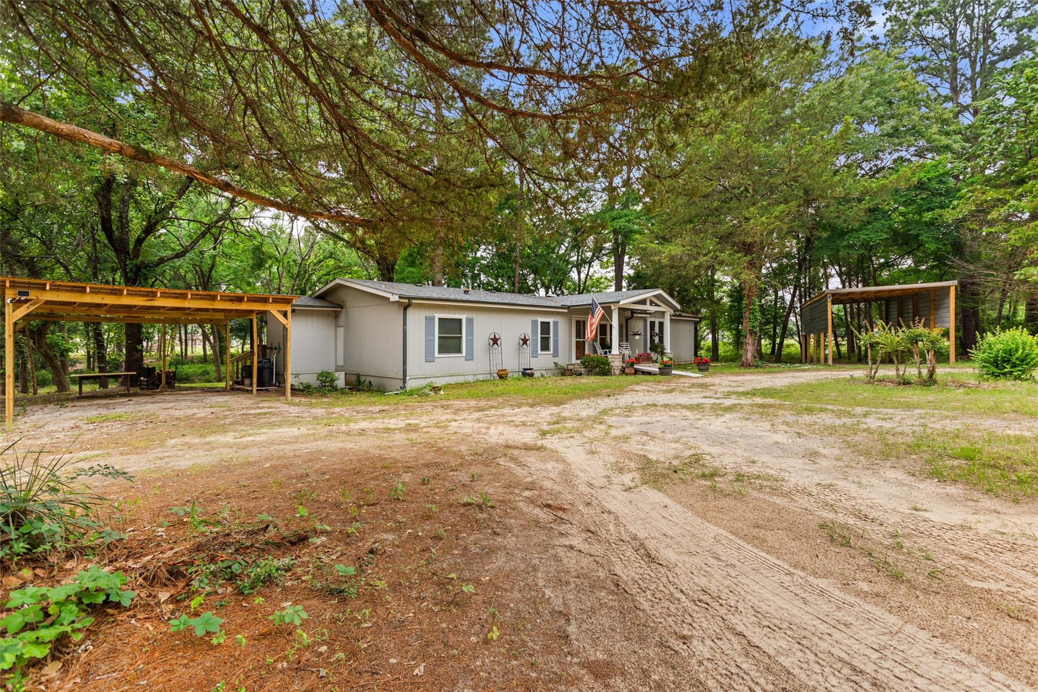 main property photo 7