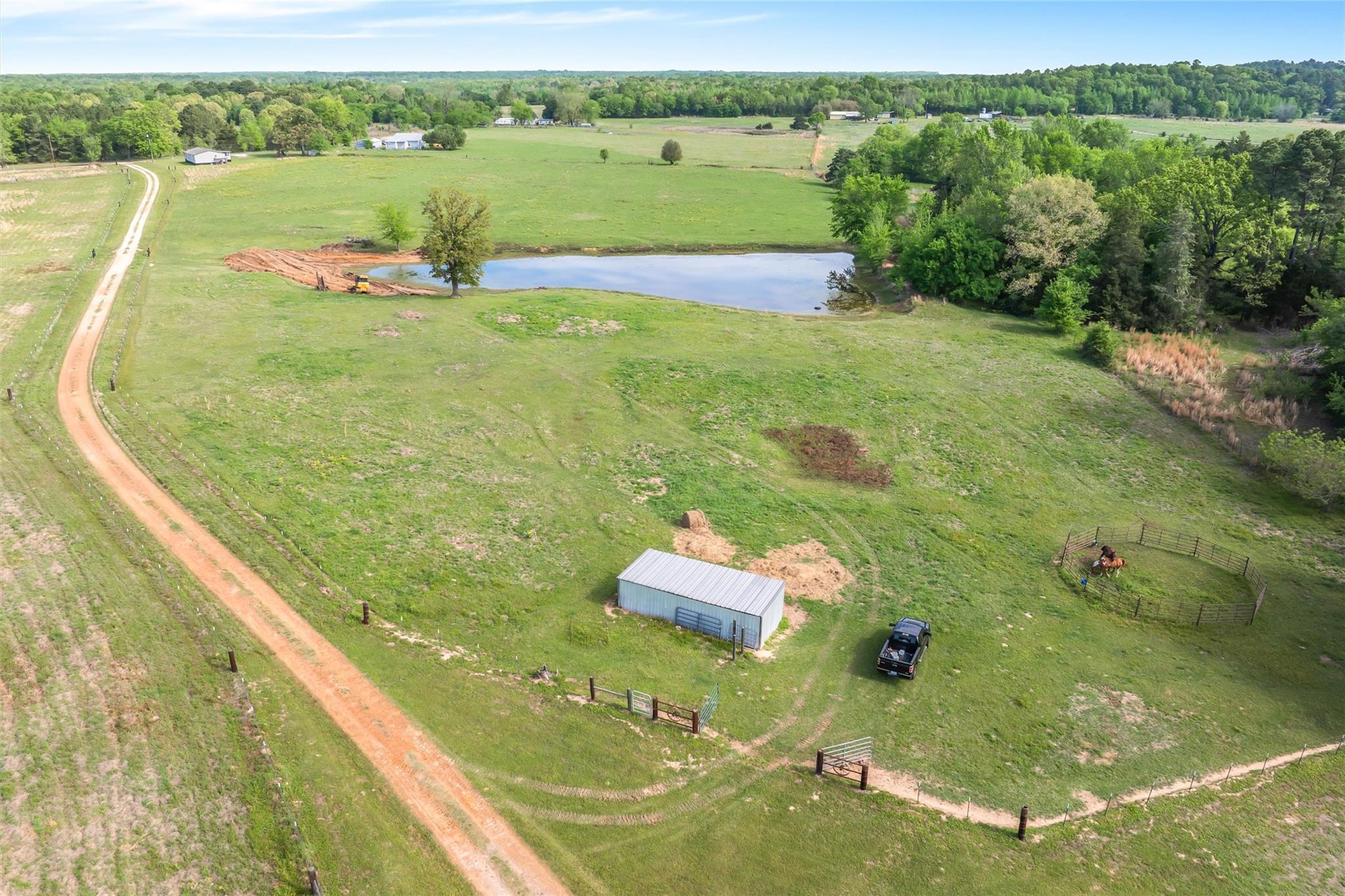 main property photo 34