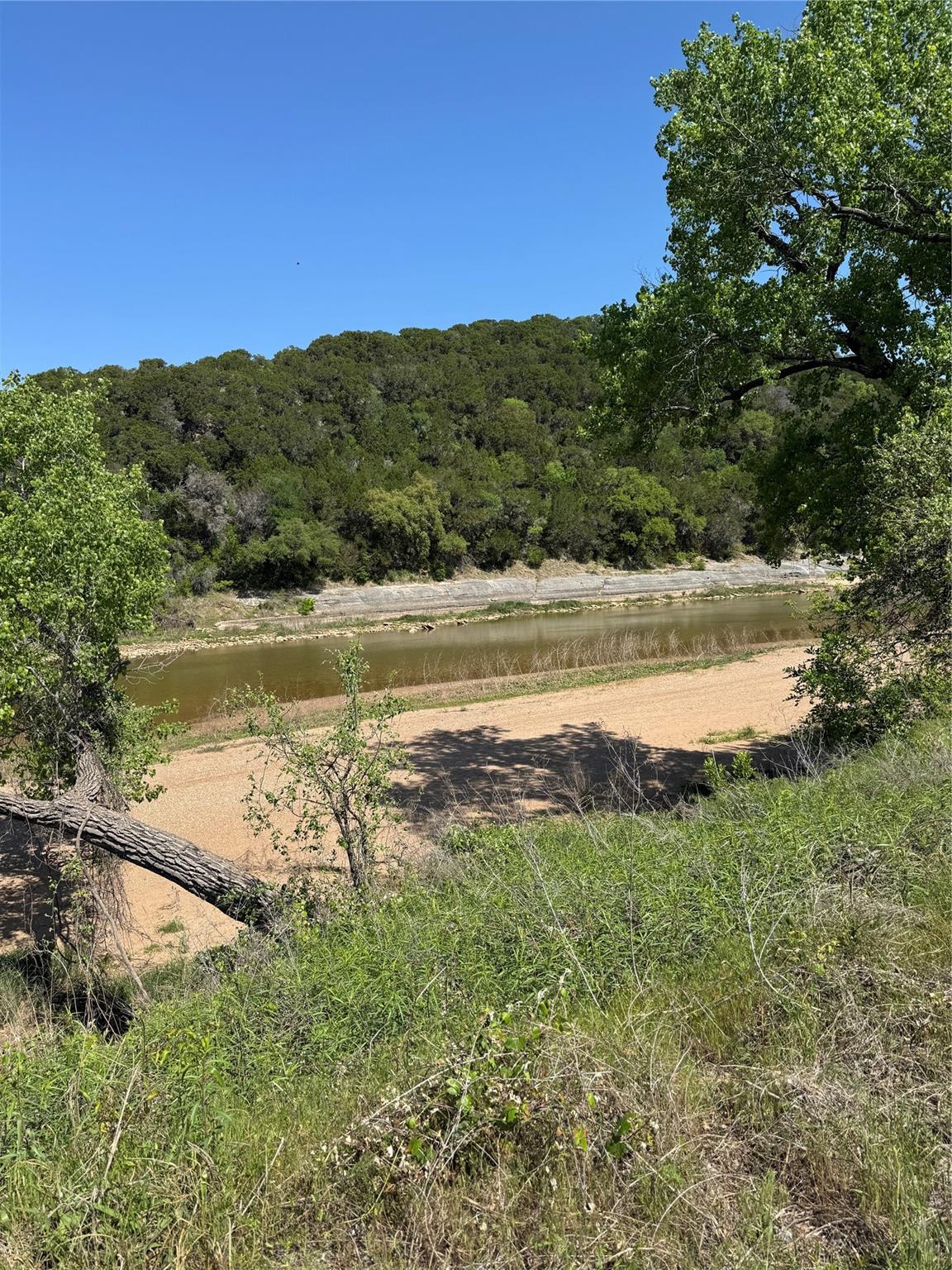 main property photo 18