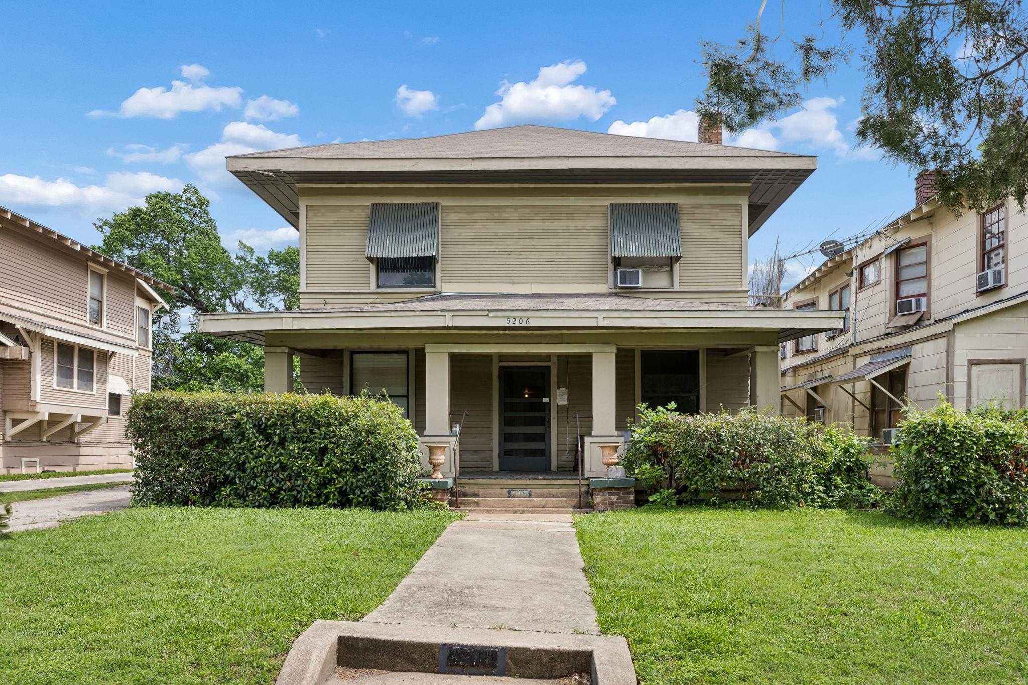 main property photo 3