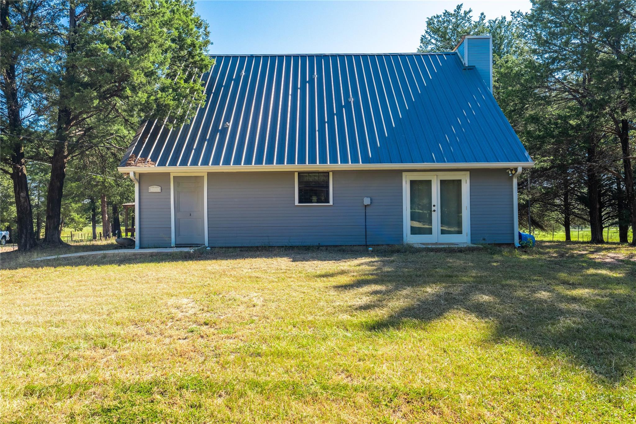 main property photo 15