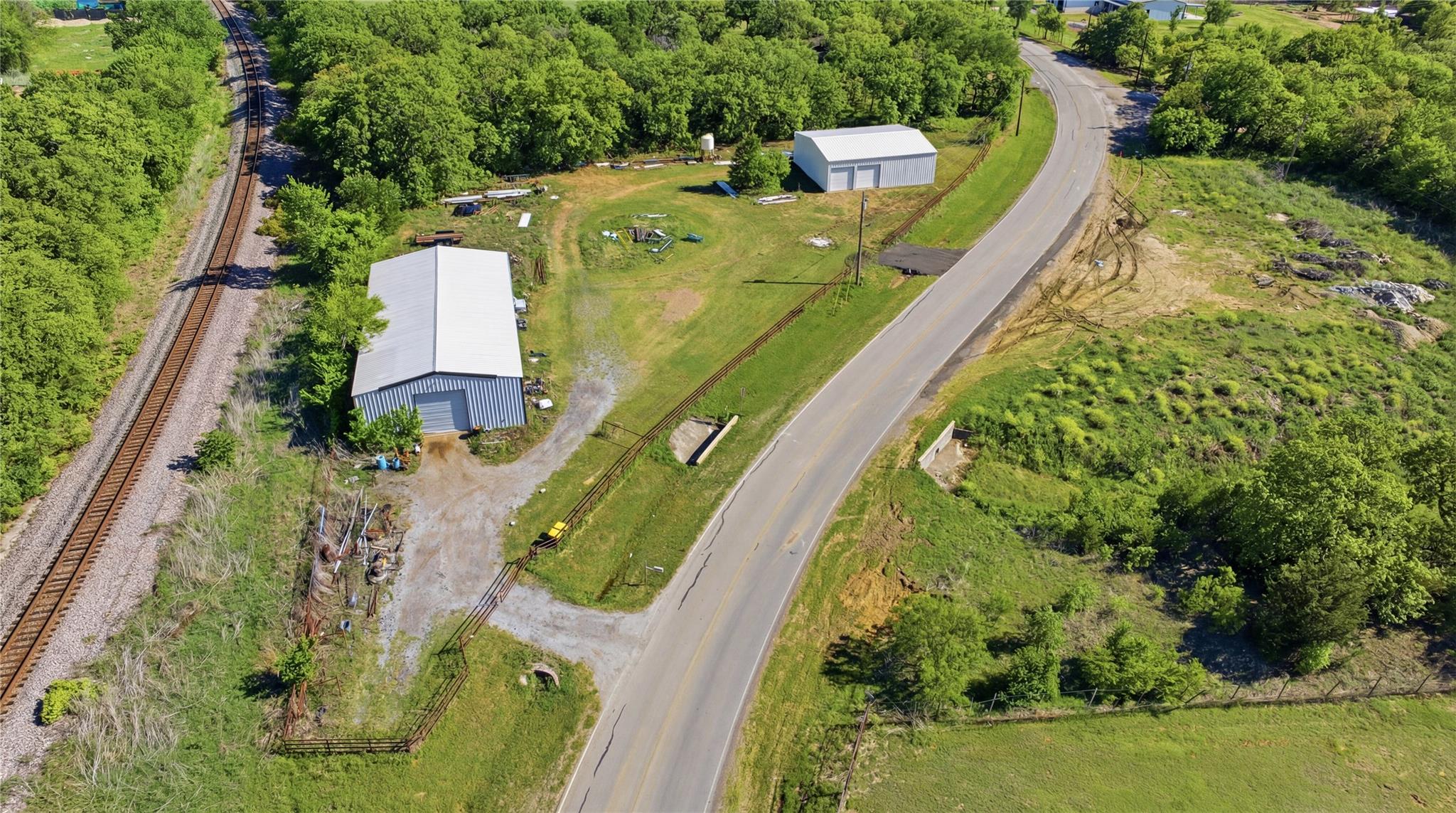 main property photo 3