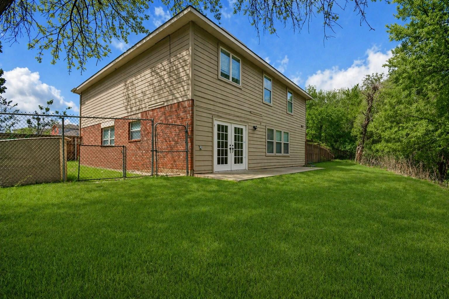main property photo 19