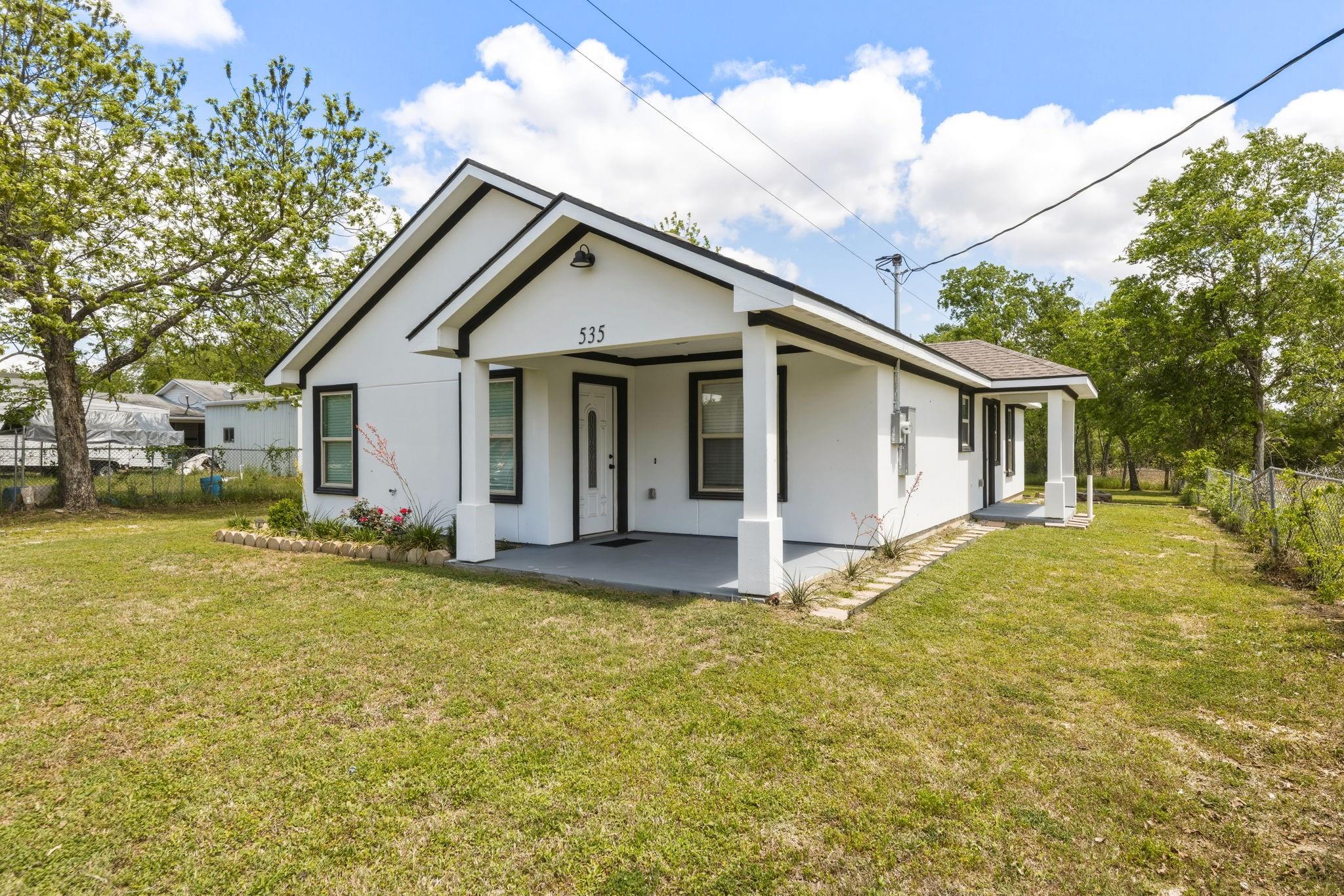 main property photo 1