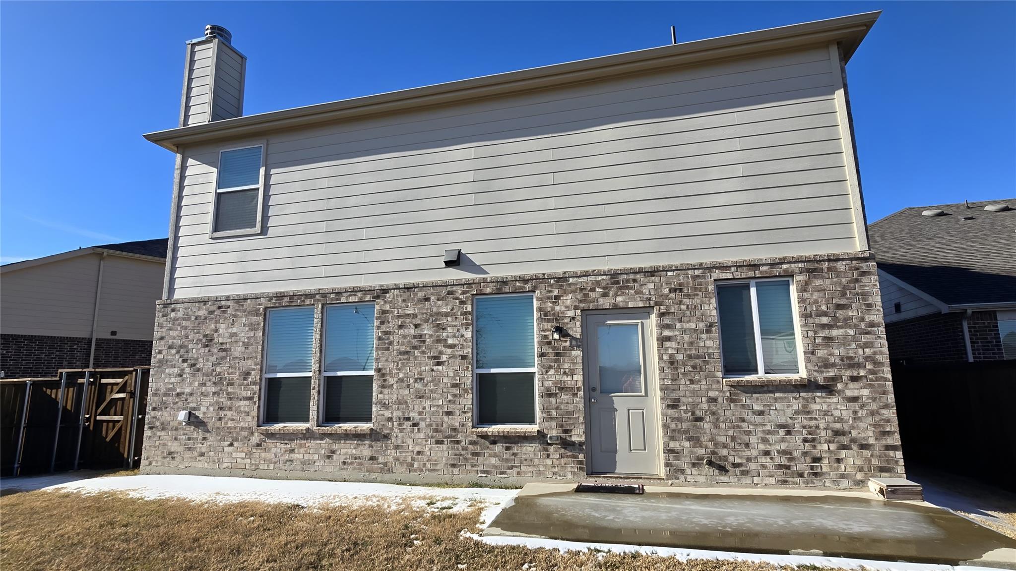 main property photo 18