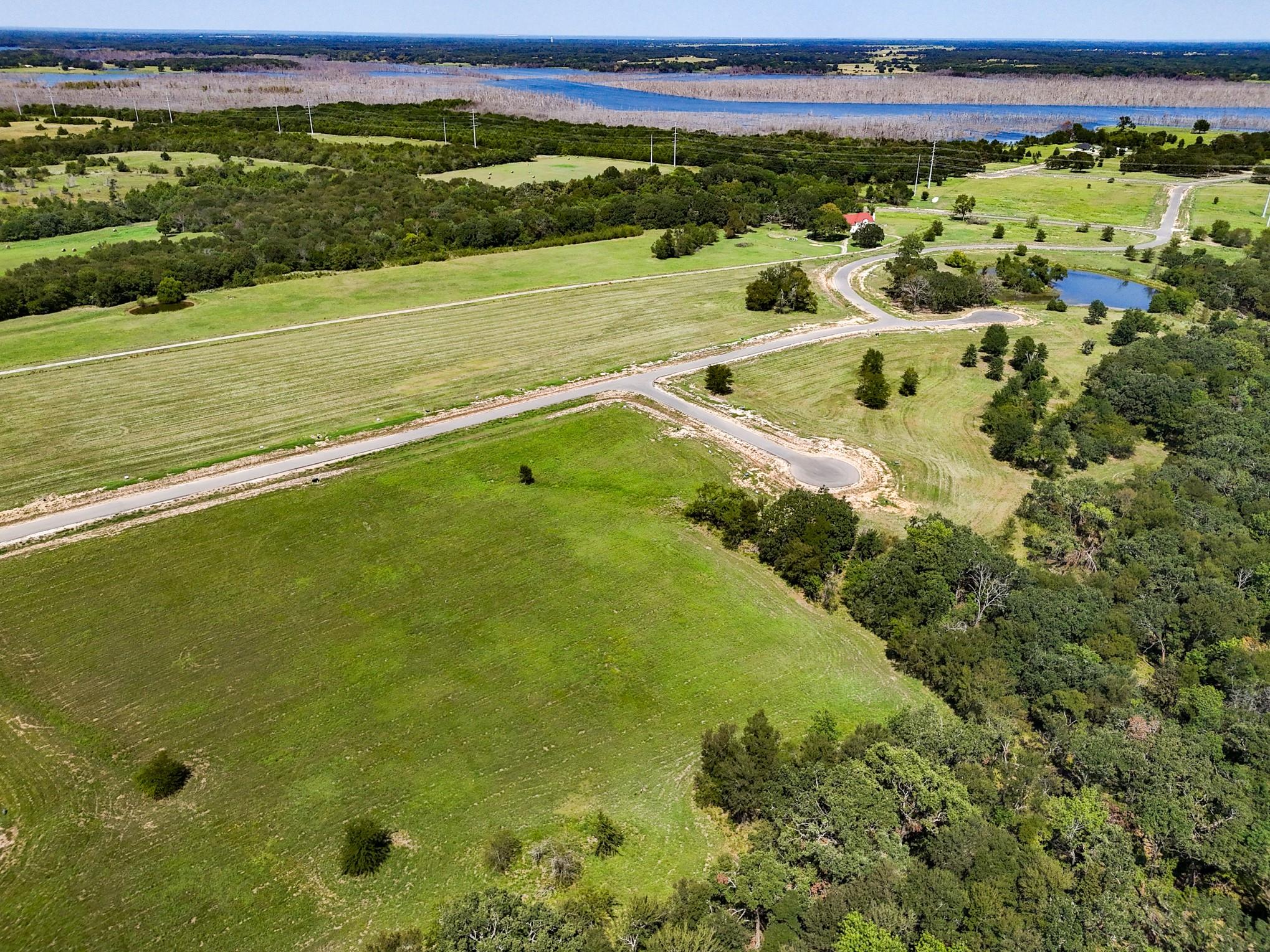main property photo 24