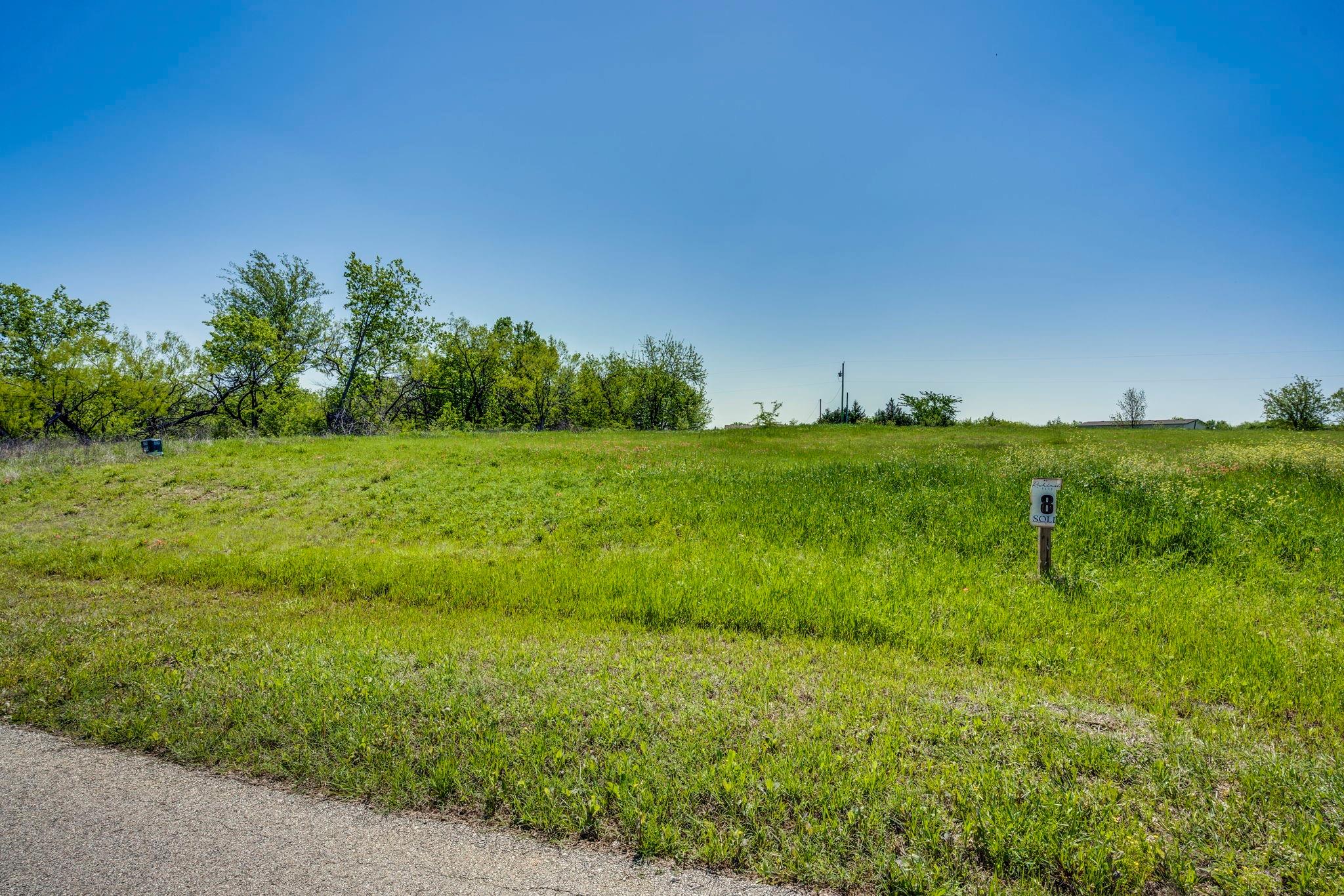 main property photo 11