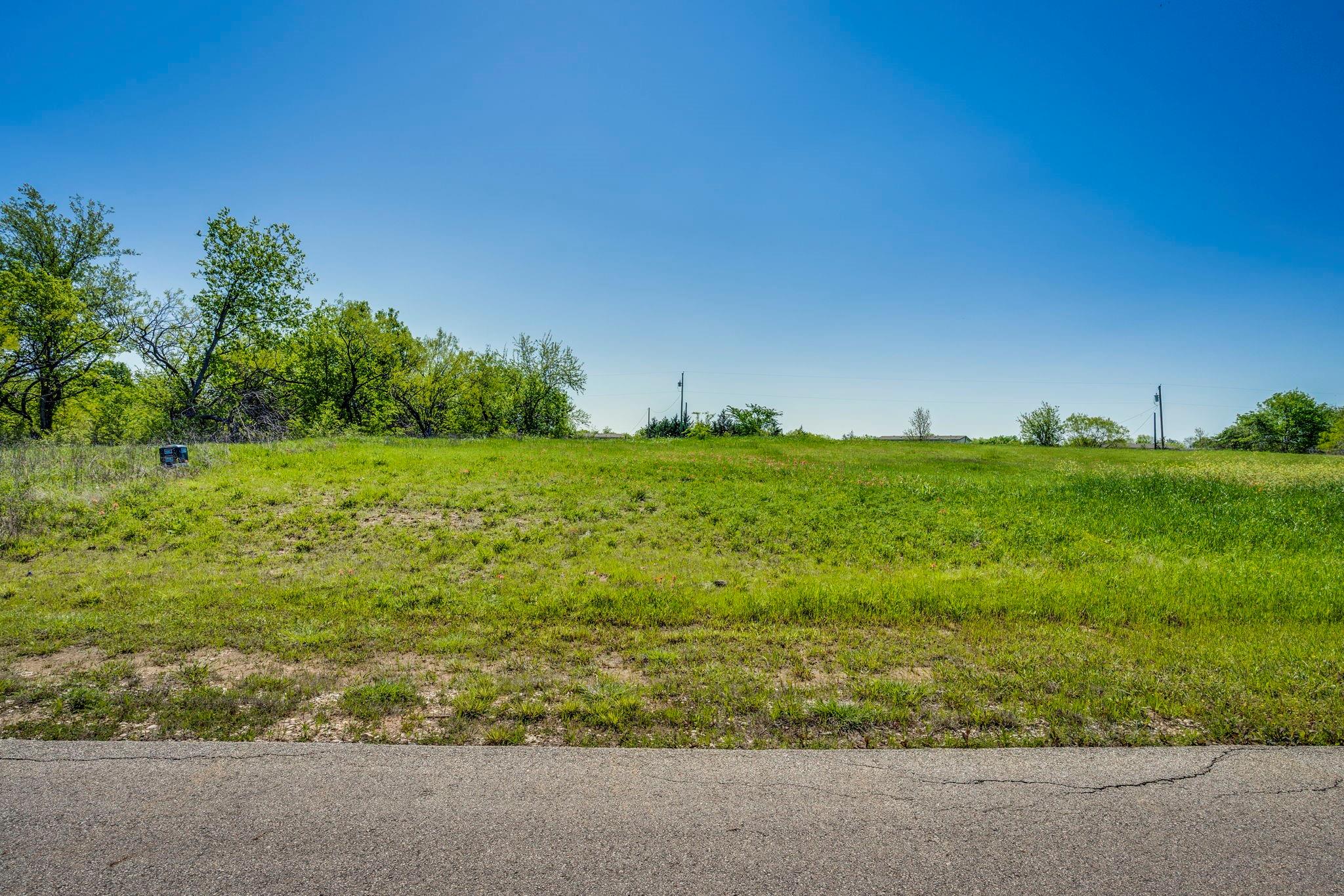 main property photo 12
