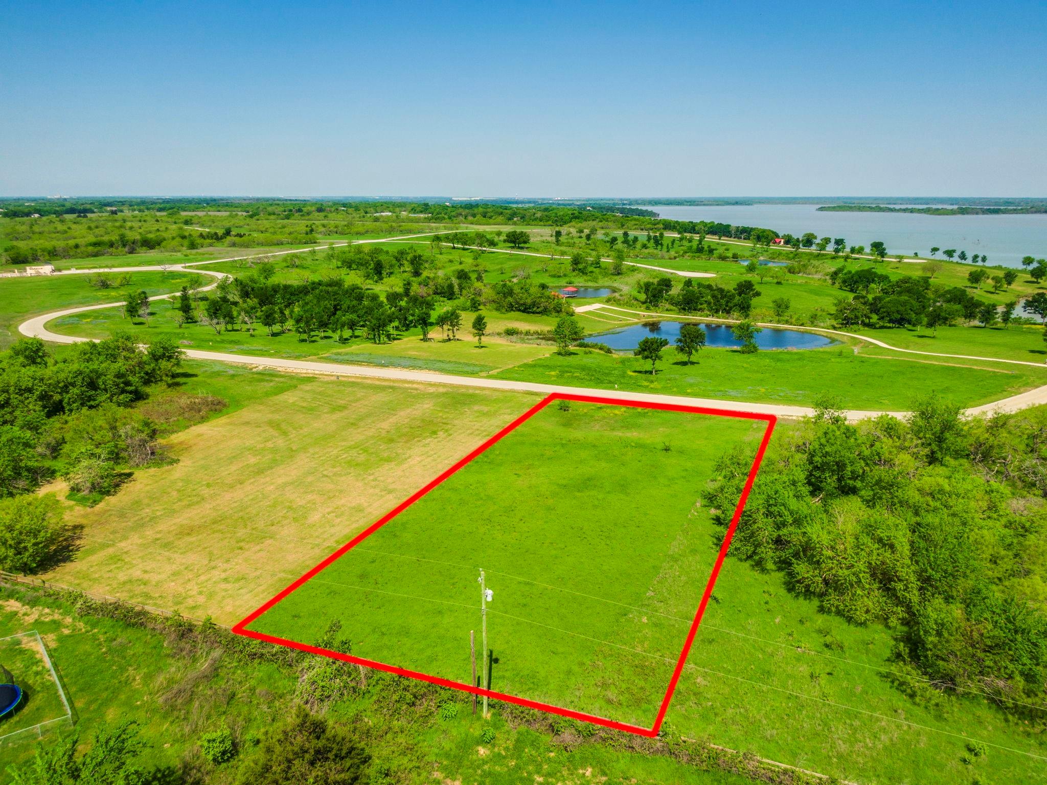 main property photo 3