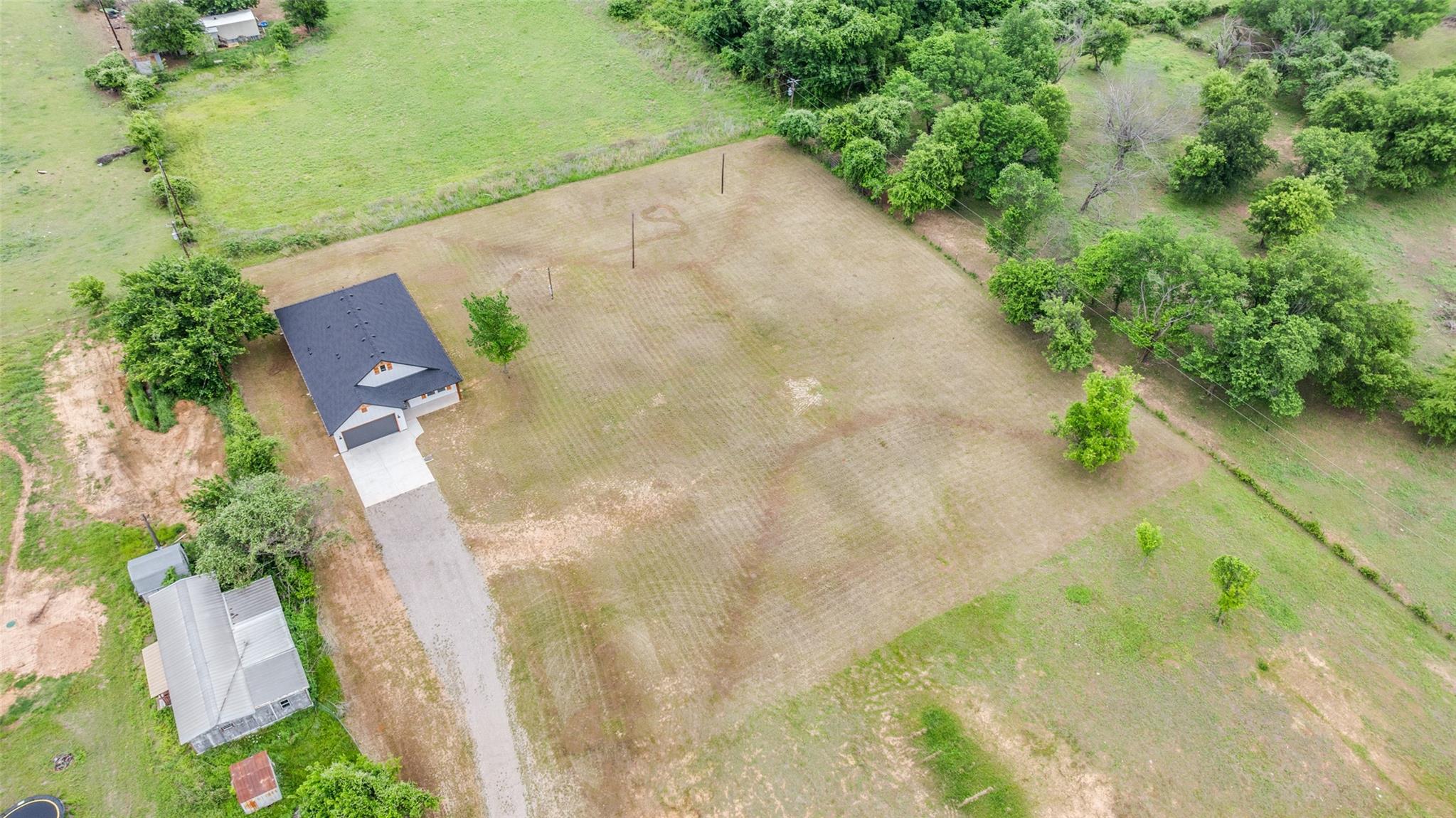 main property photo 34