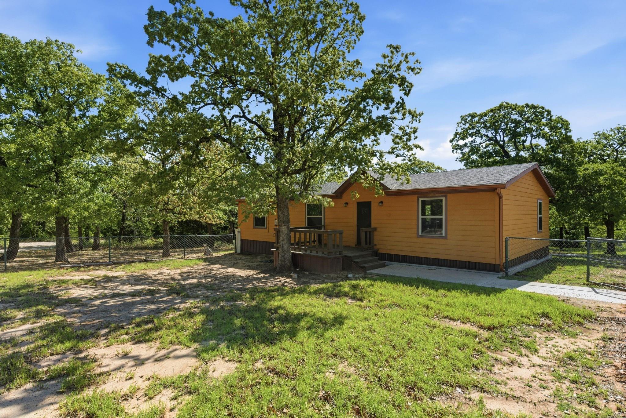 main property photo 30
