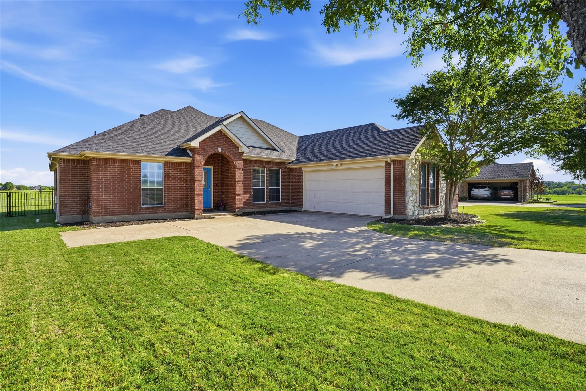 main property photo 36