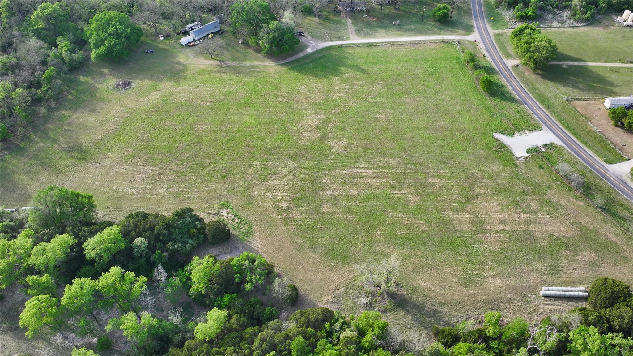 main property photo 9