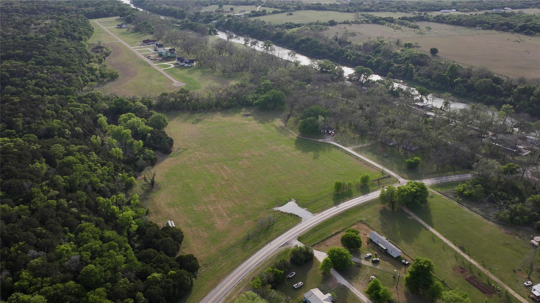 main property photo 4