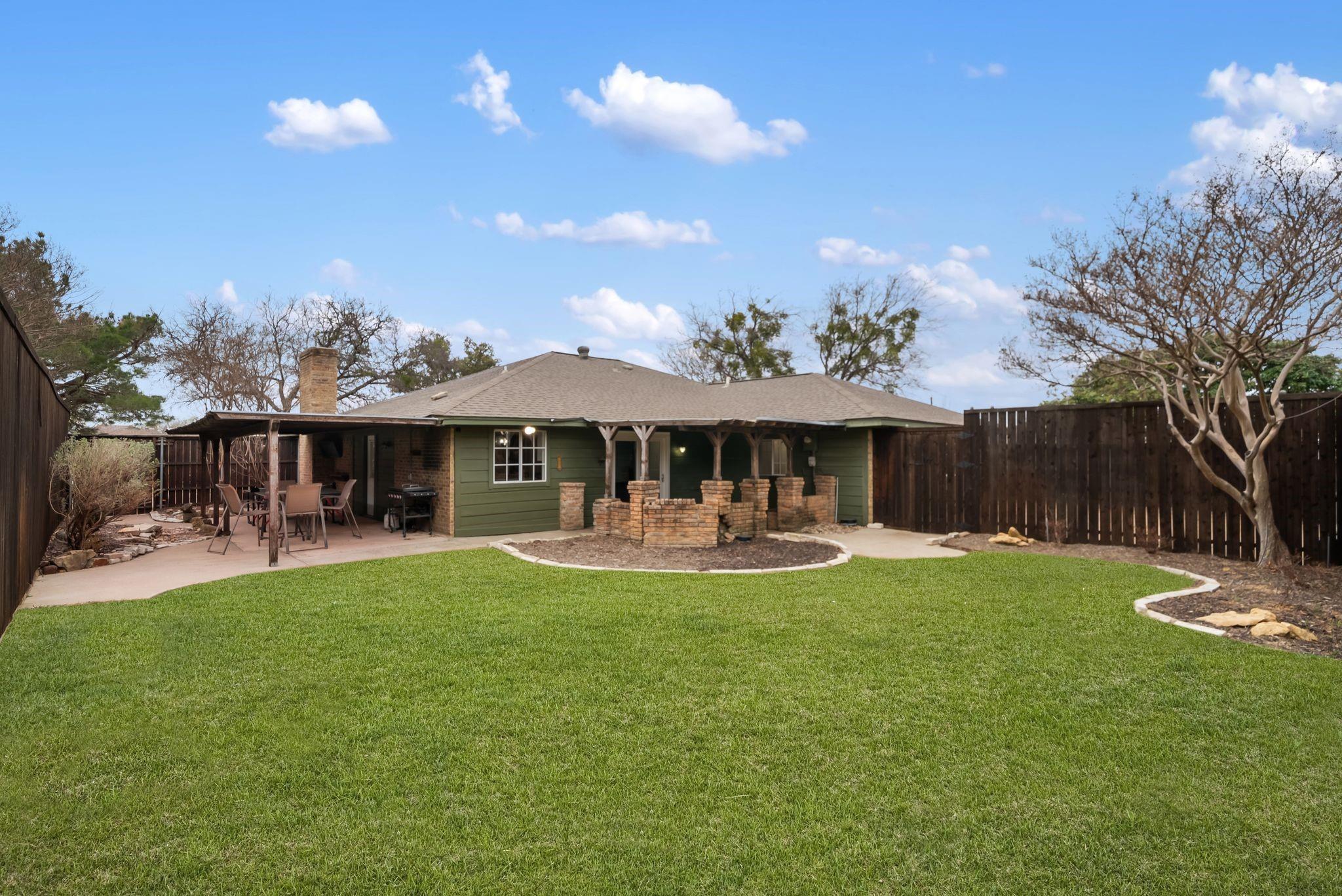 main property photo 4