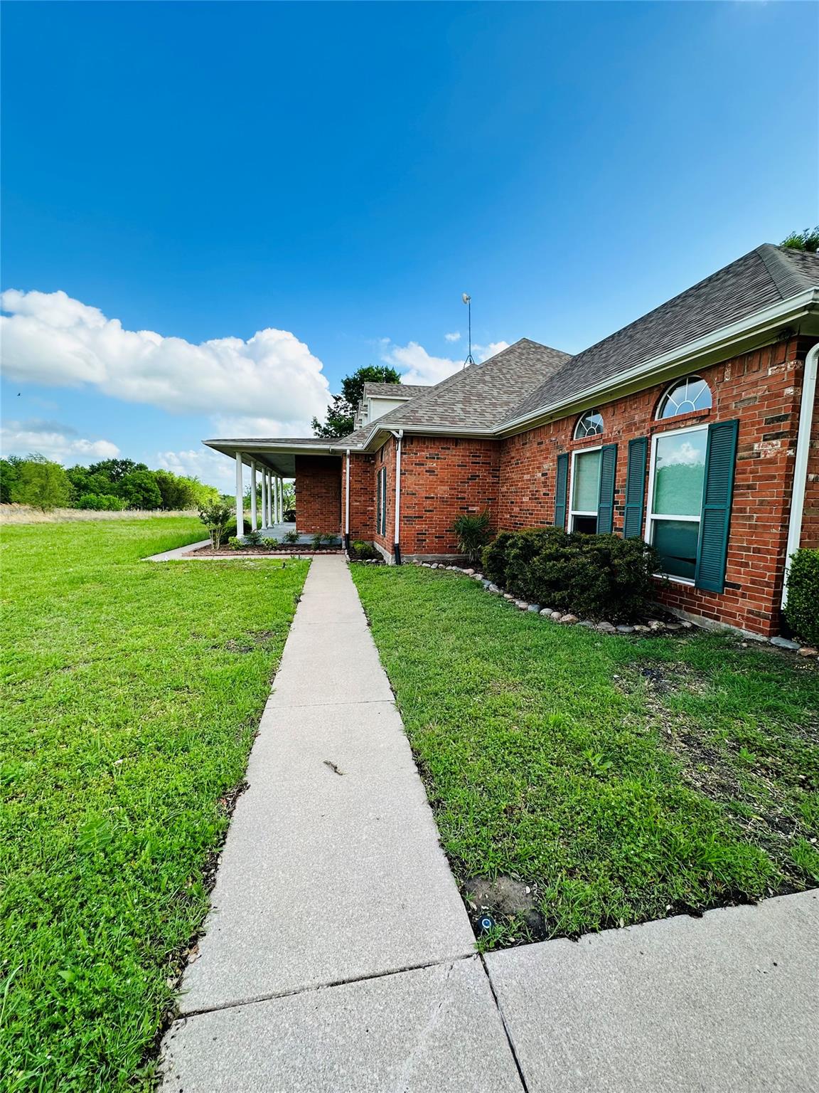 main property photo 5