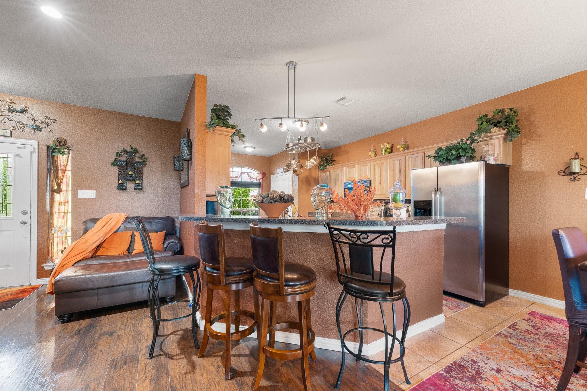 main property photo 23