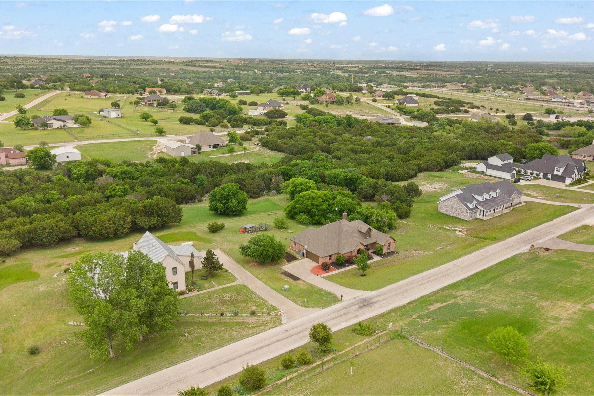 main property photo 31