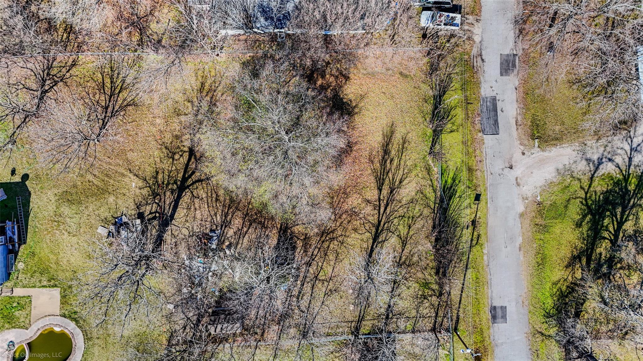 main property photo 9