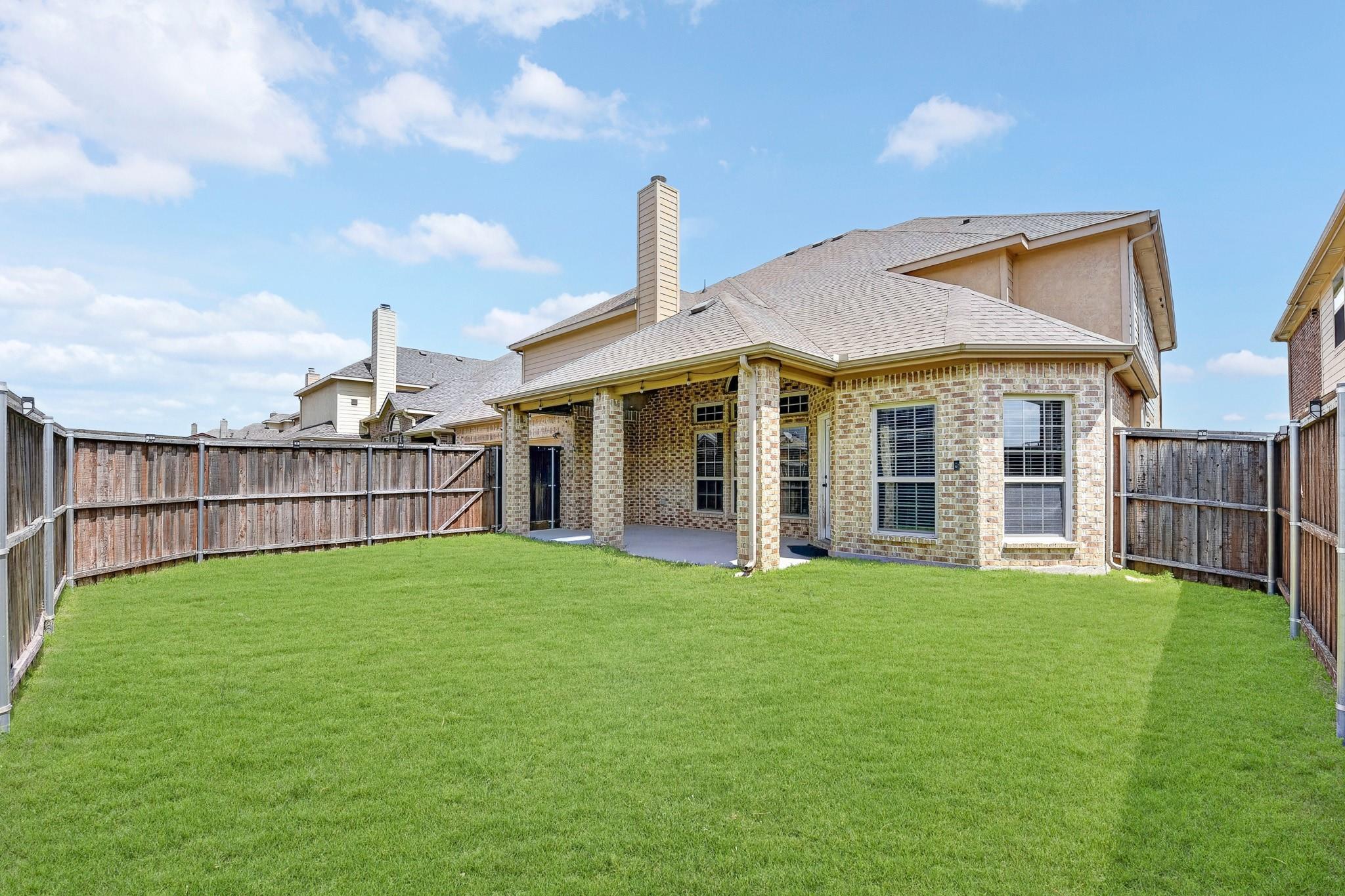 main property photo 22