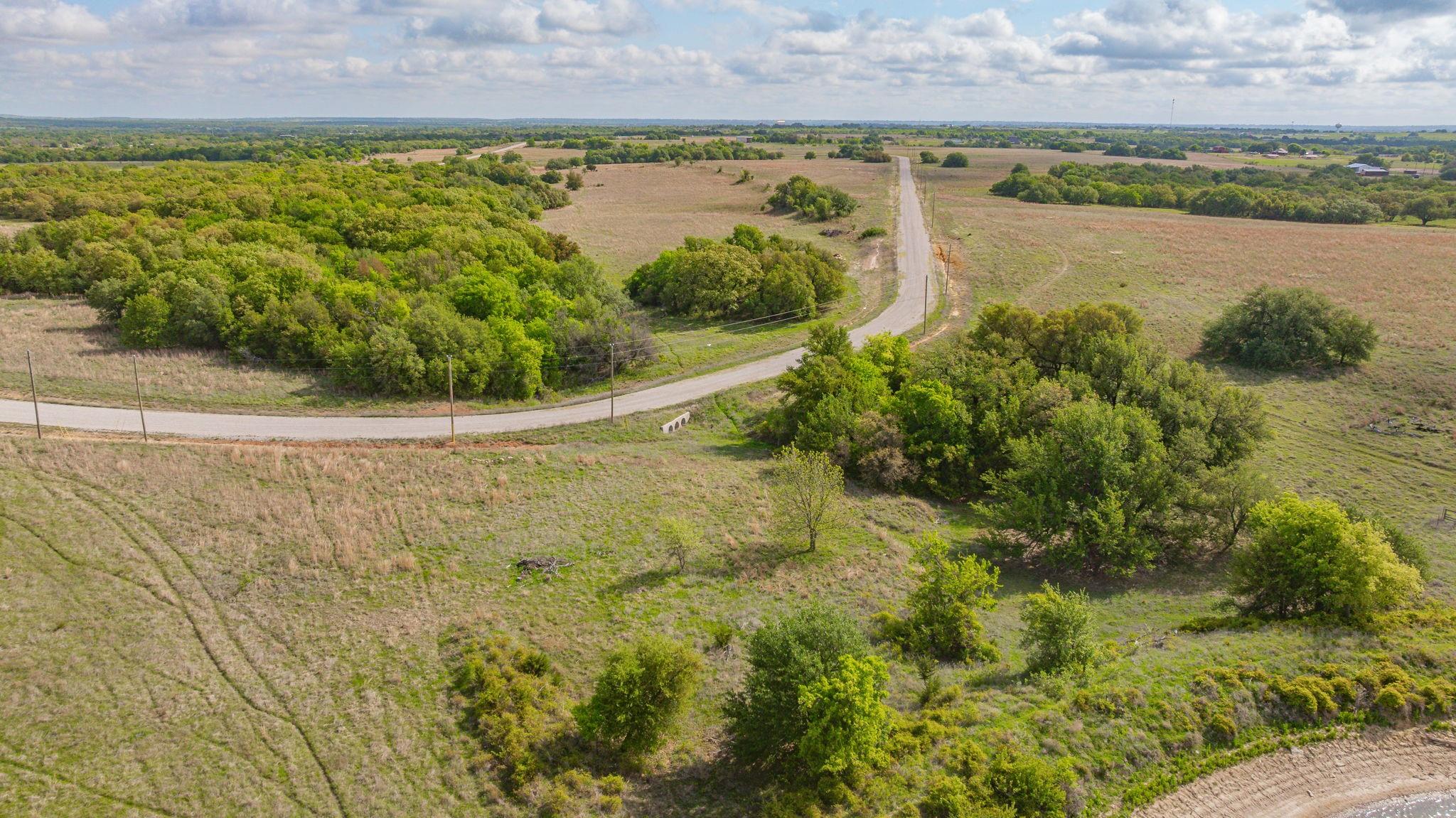 main property photo 17