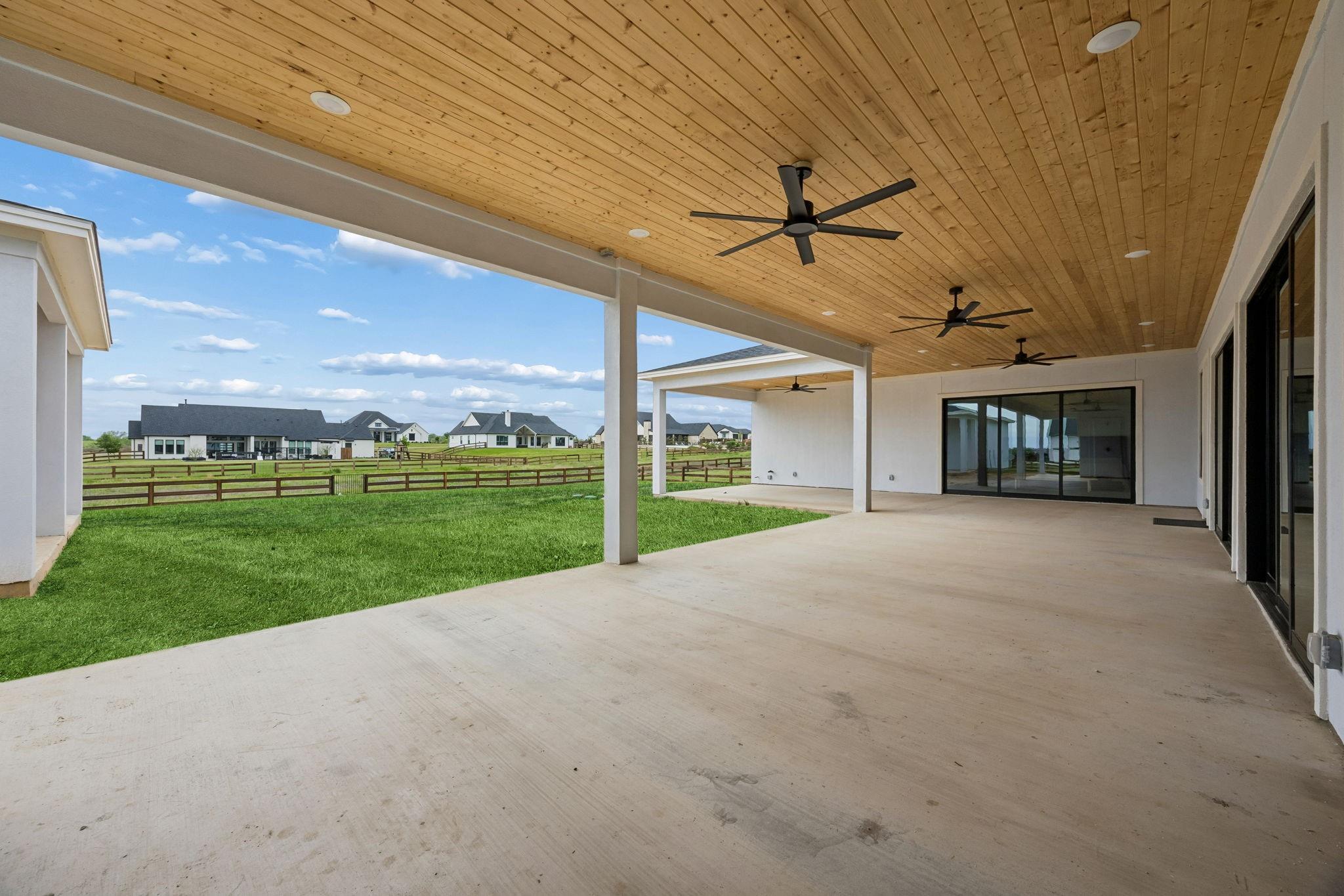 main property photo 30