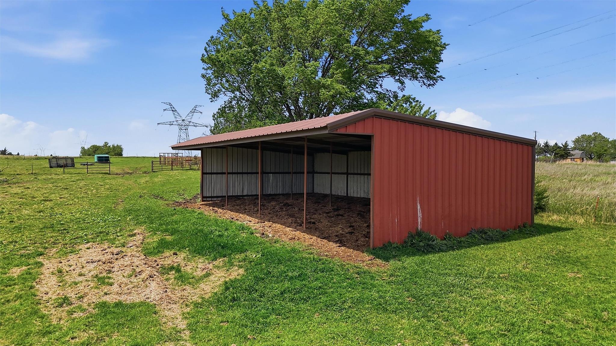 main property photo 5