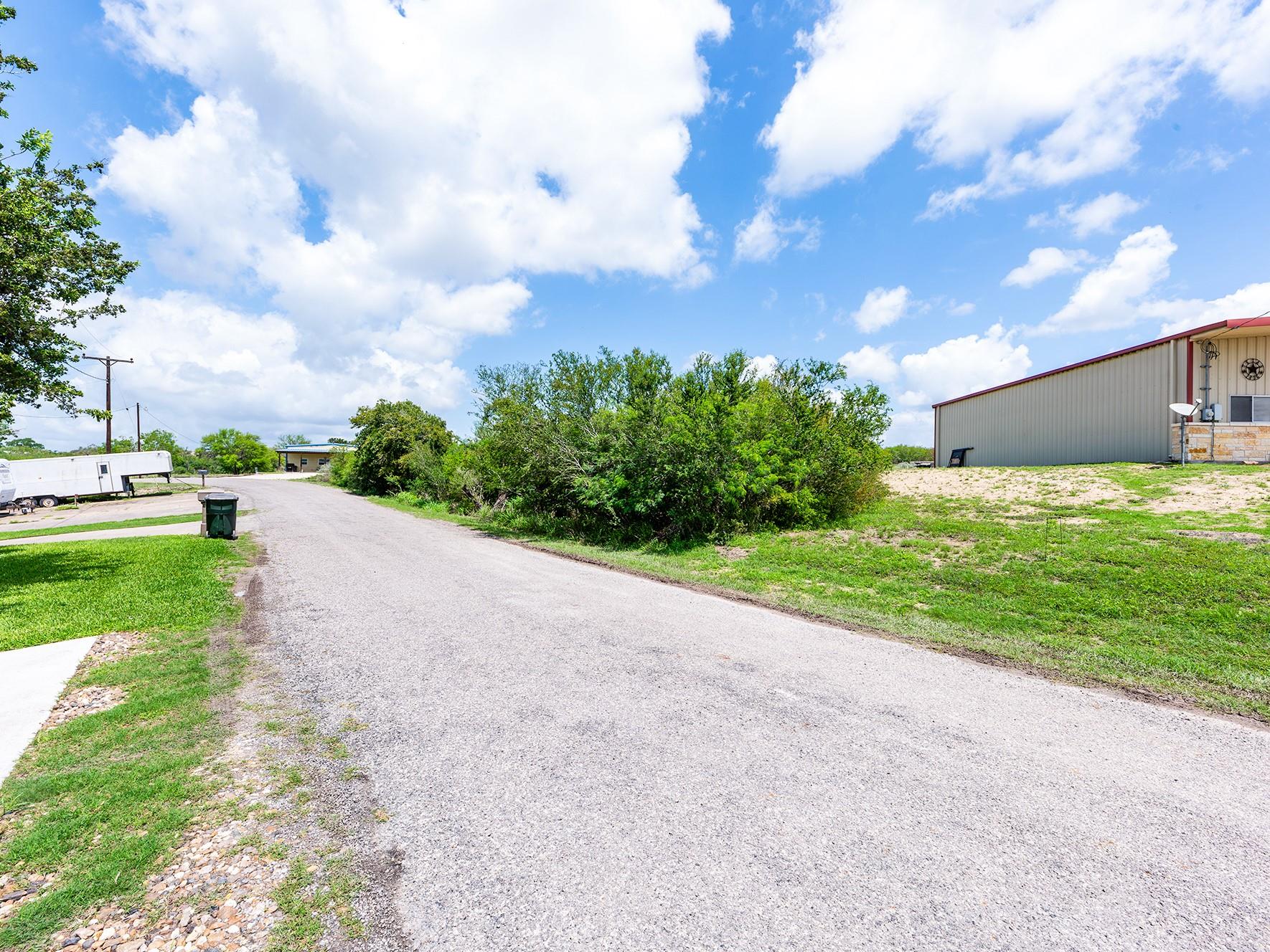 main property photo 9