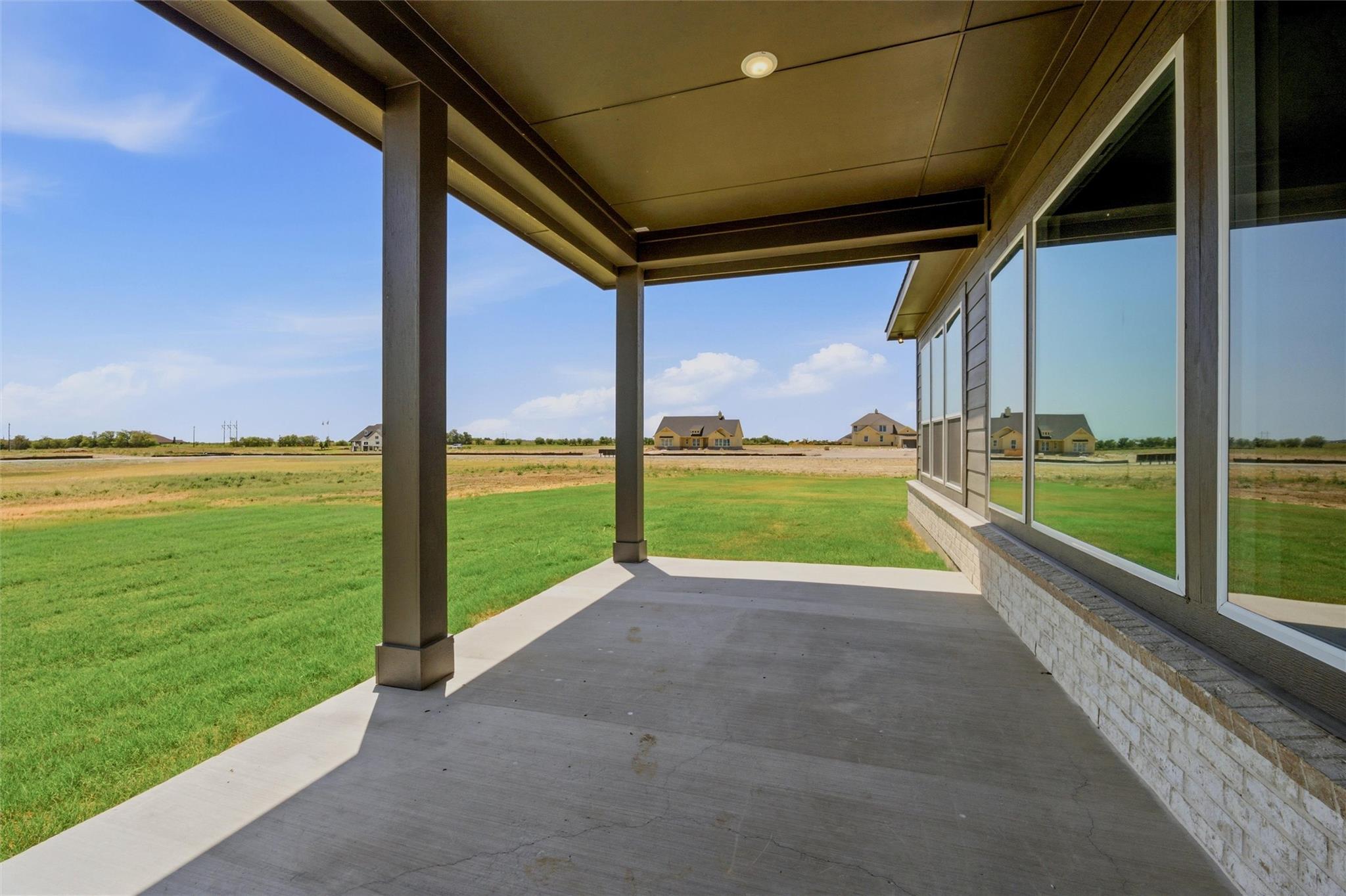 main property photo 33