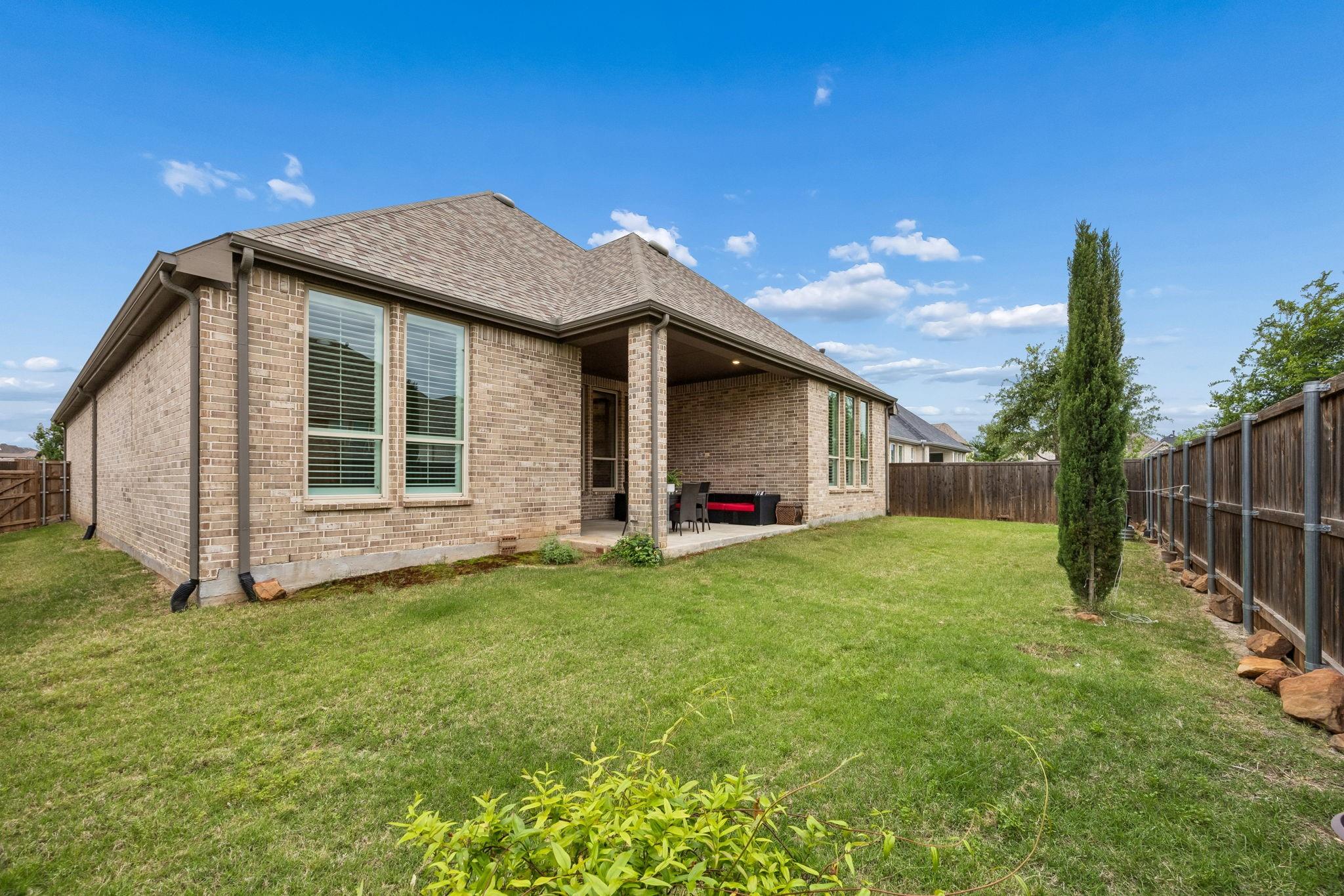 main property photo 37