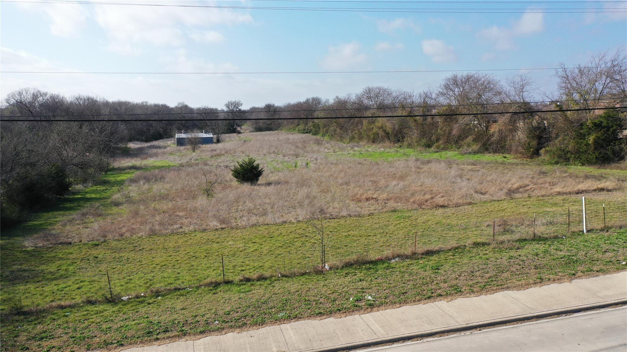 main property photo 6